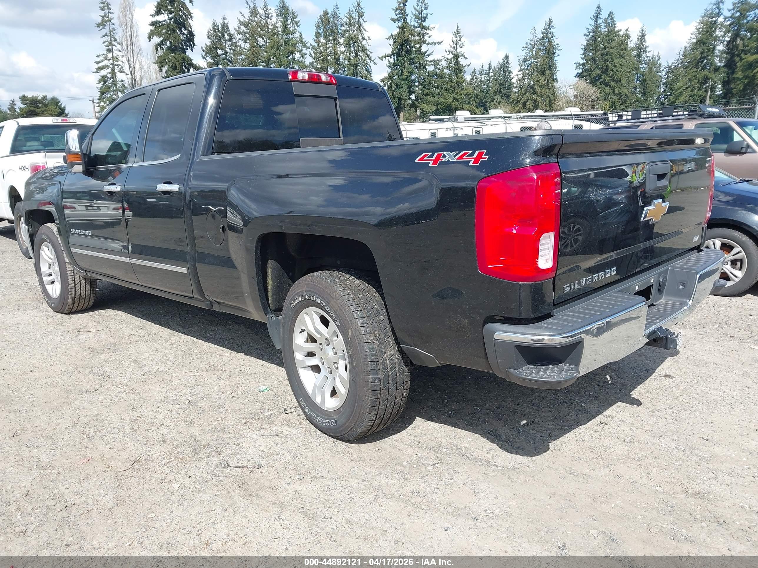 CHEVROLET SILVERADO image 3