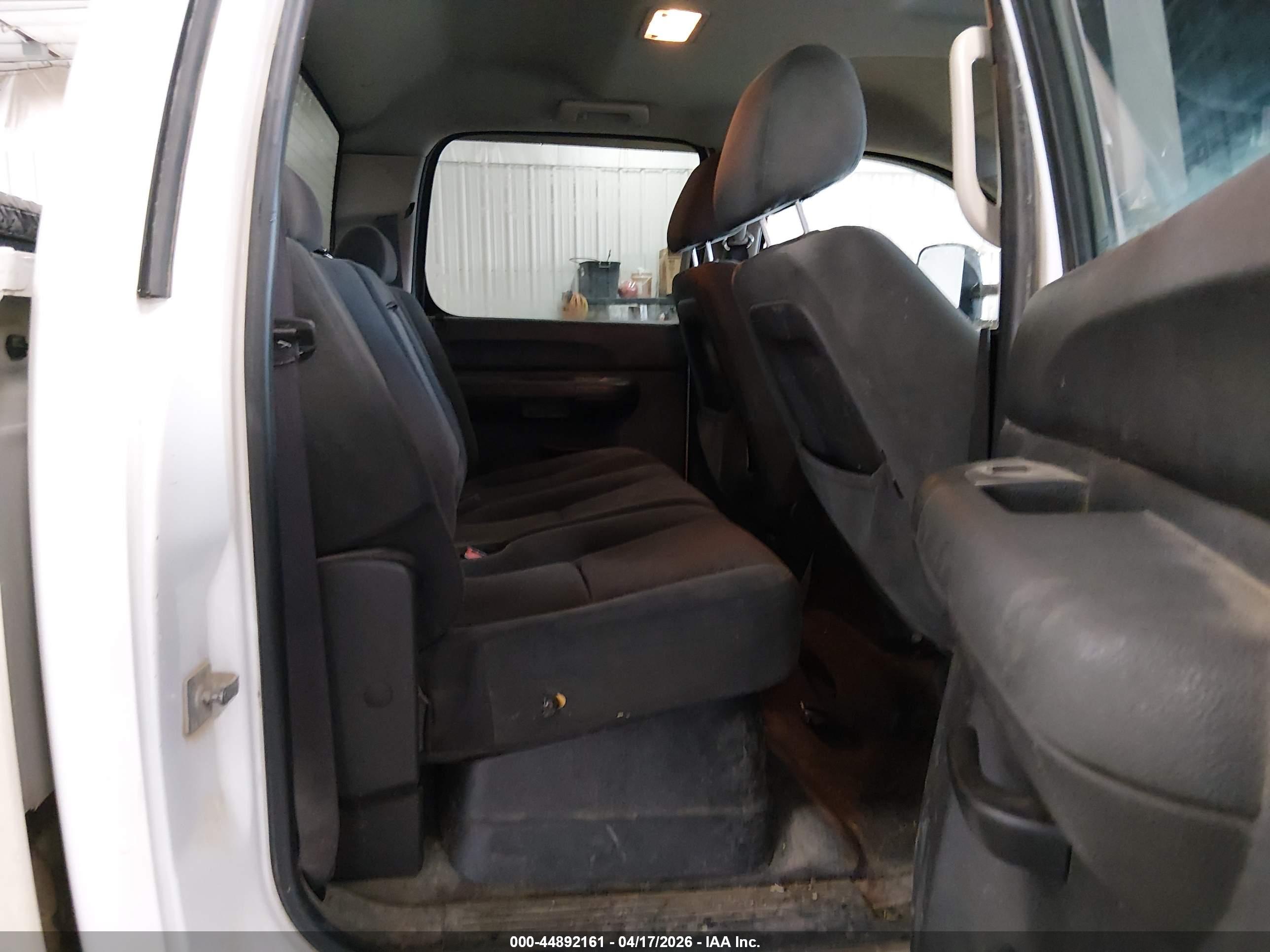 GMC SIERRA image 8
