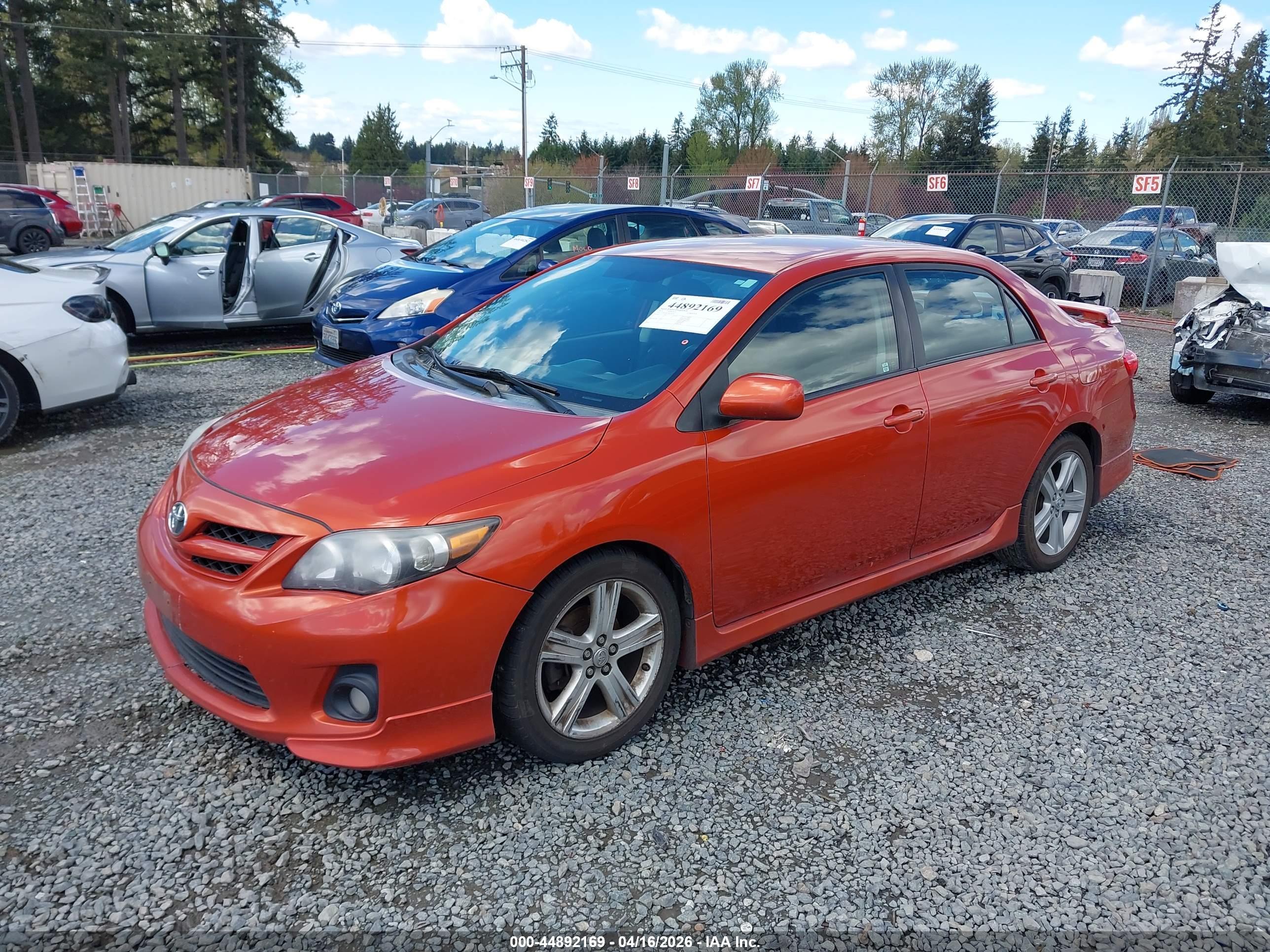 TOYOTA COROLLA image 2