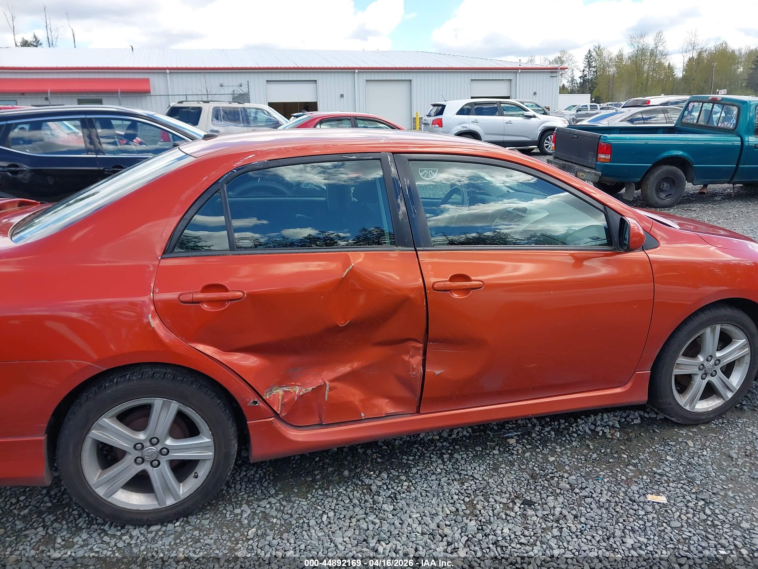 TOYOTA COROLLA image 6