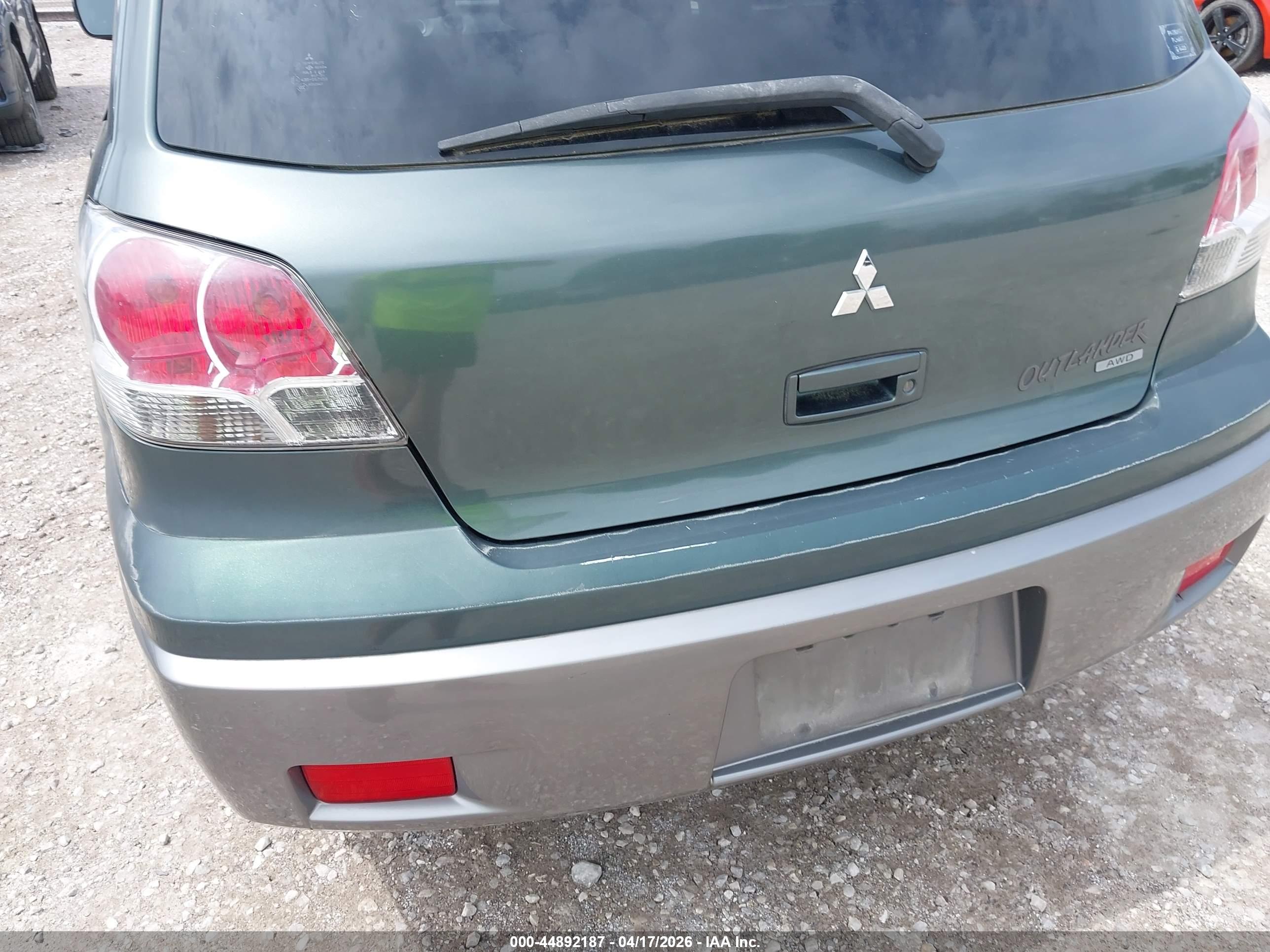 MITSUBISHI OUTLANDER image 6