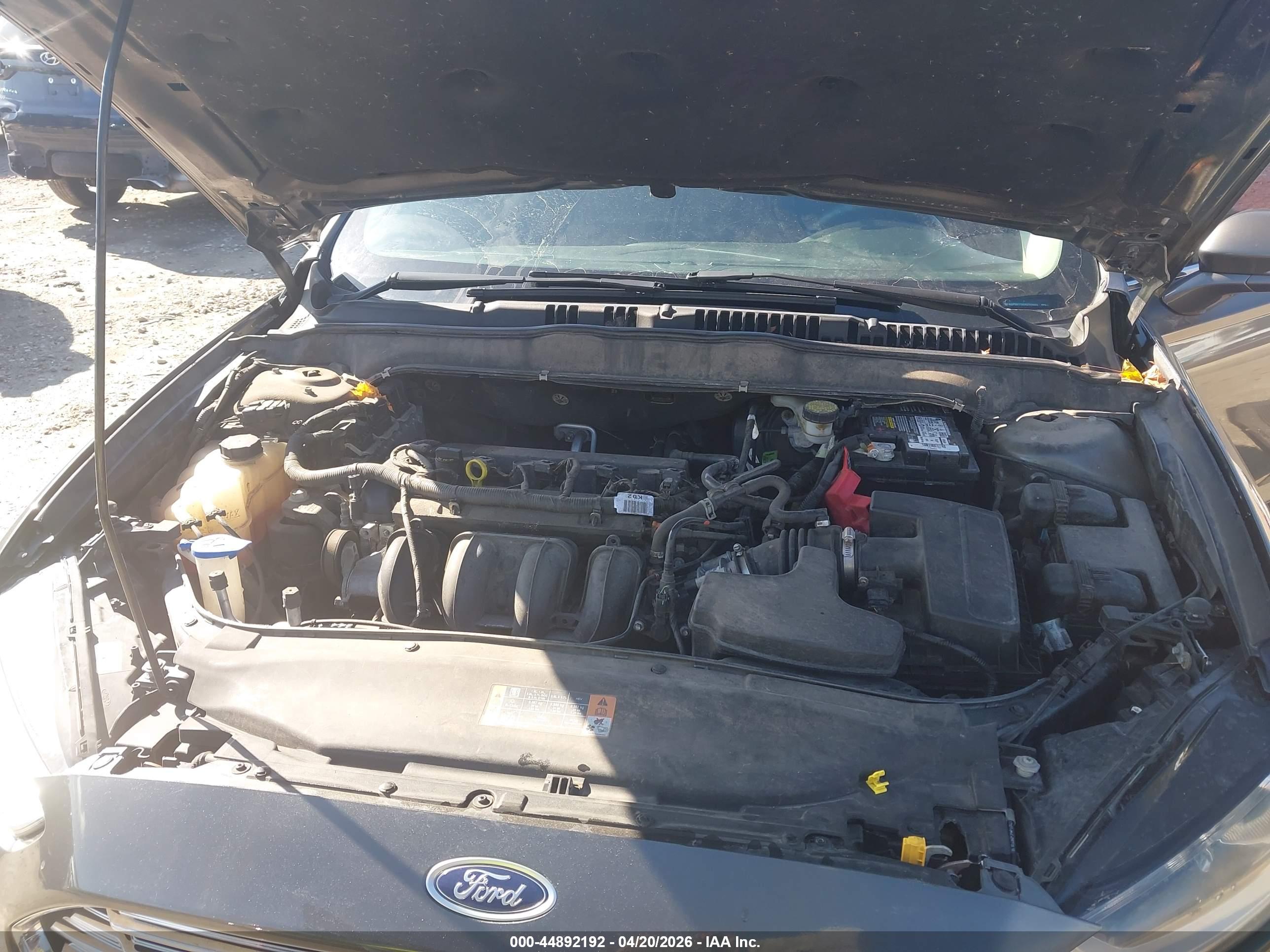 FORD FUSION image 10