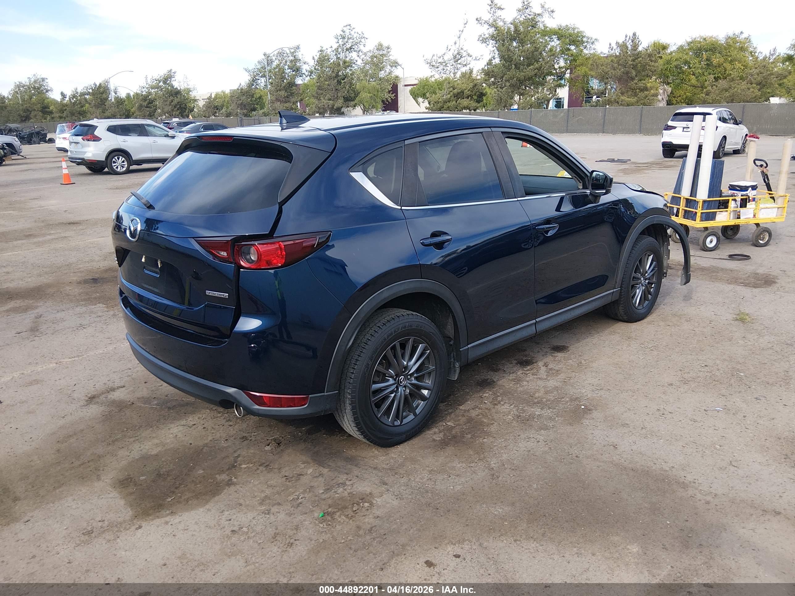 MAZDA CX-5 image 4