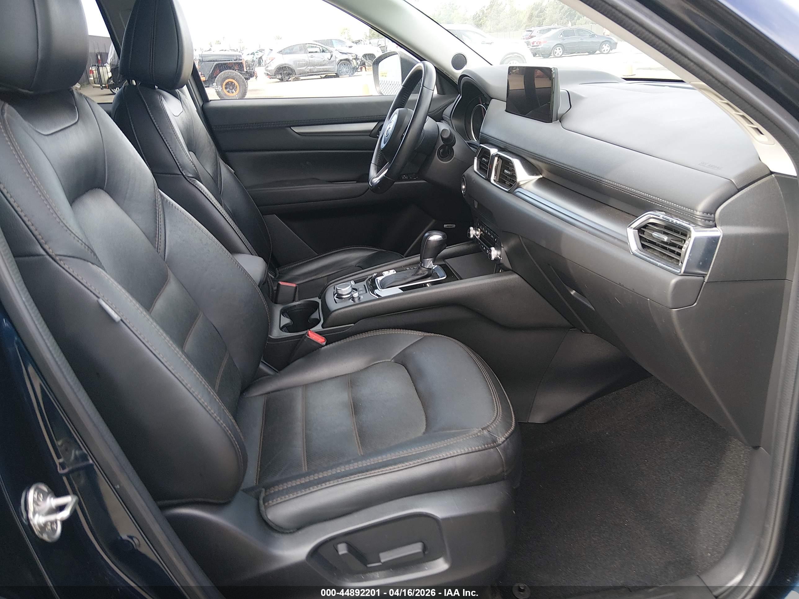 MAZDA CX-5 image 5