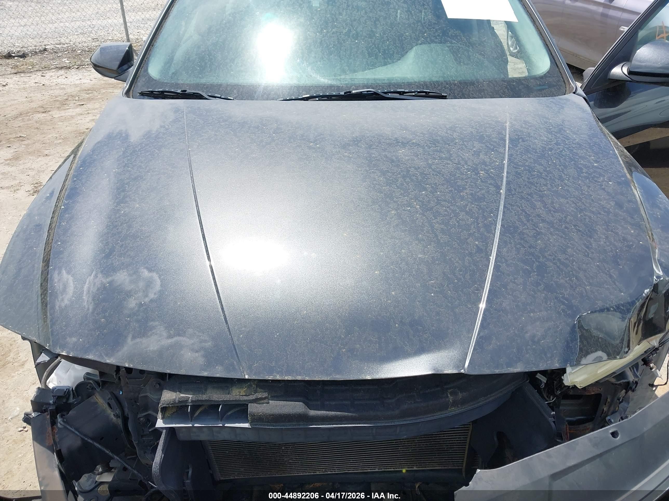 HYUNDAI ELANTRA image 10