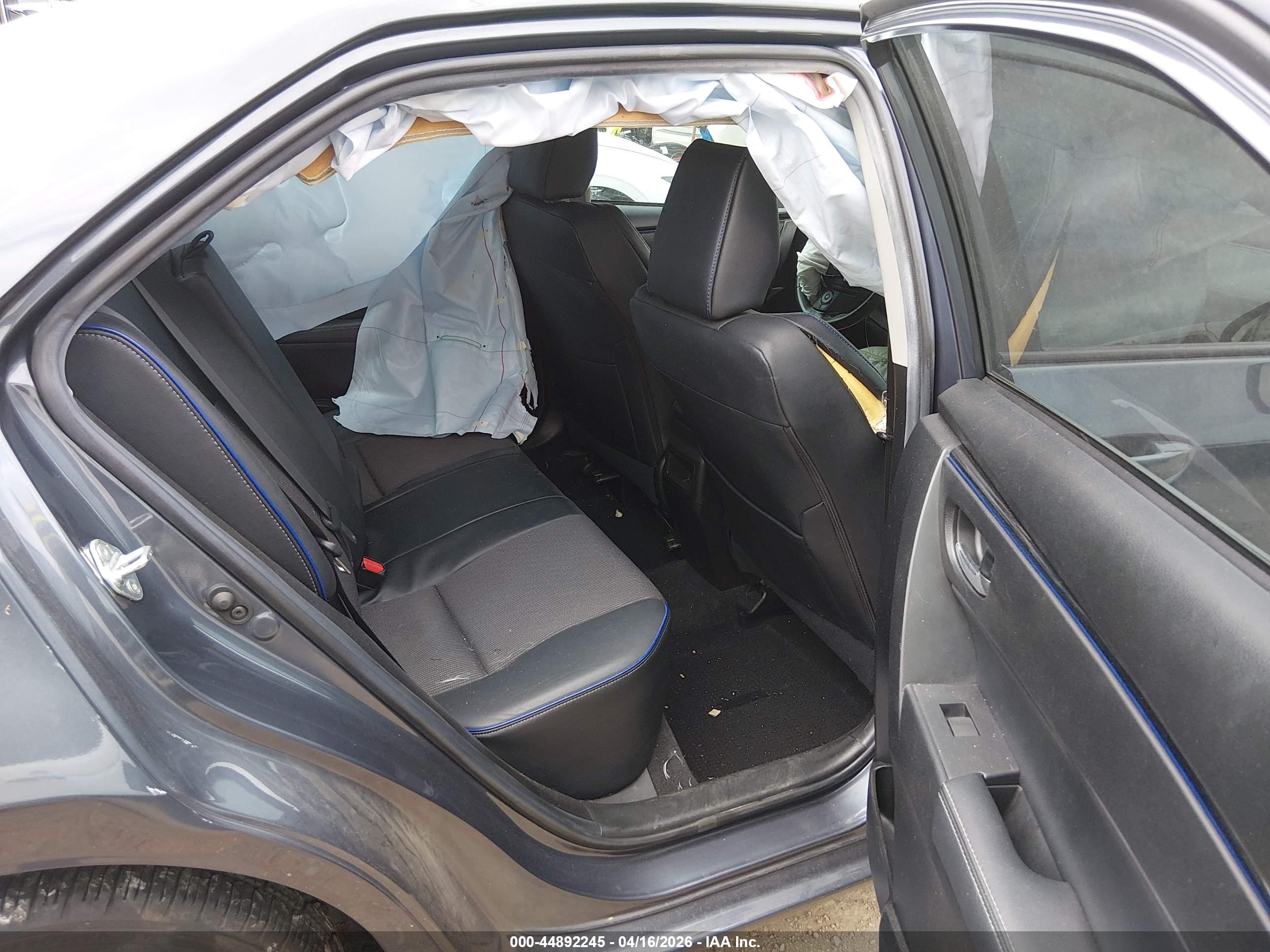TOYOTA COROLLA image 8
