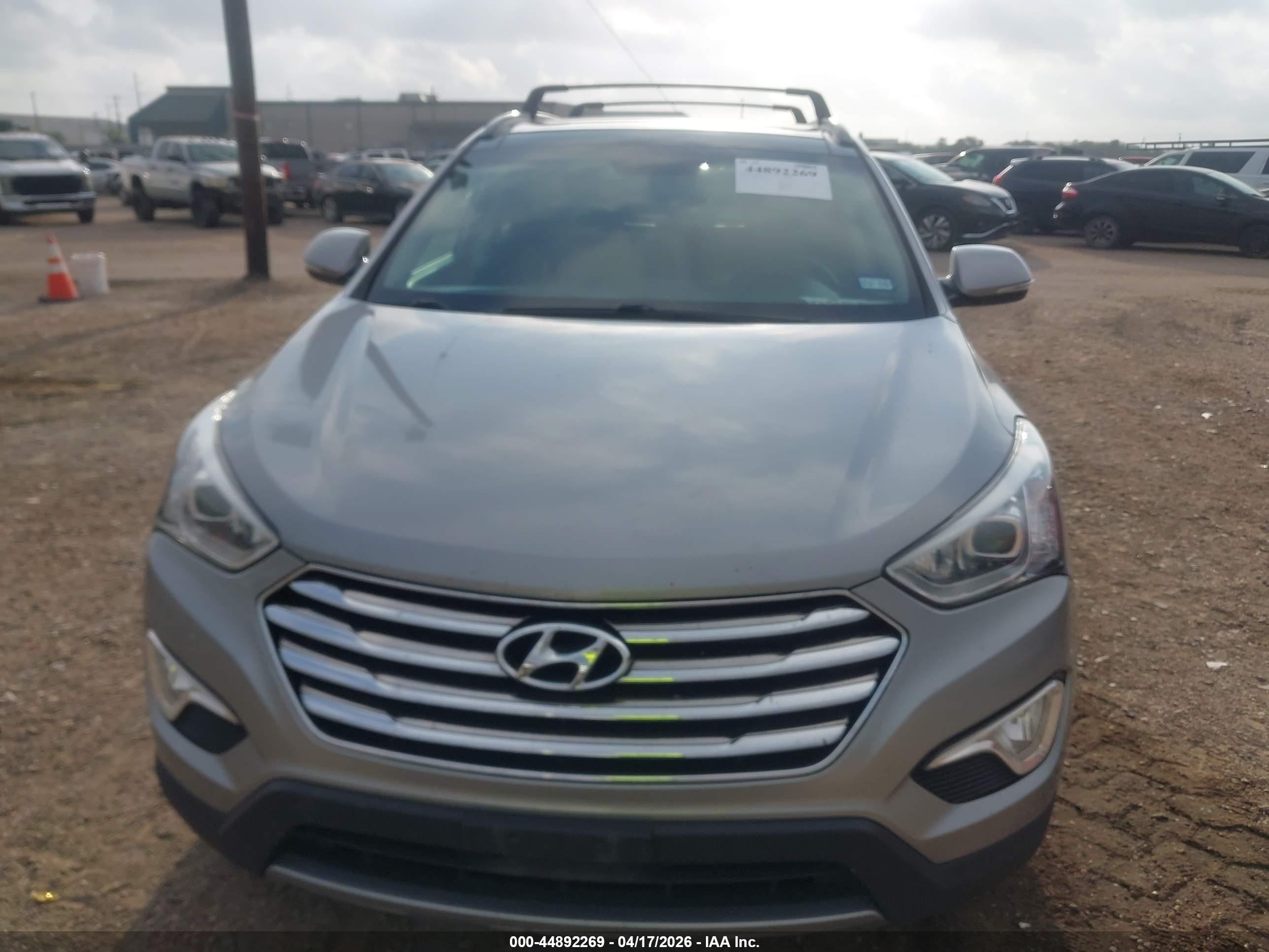 HYUNDAI SANTA image 6