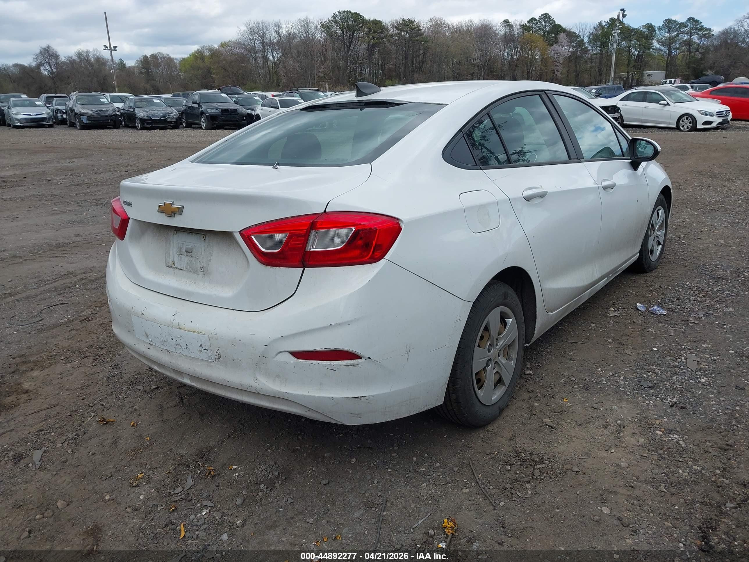 CHEVROLET CRUZE image 4