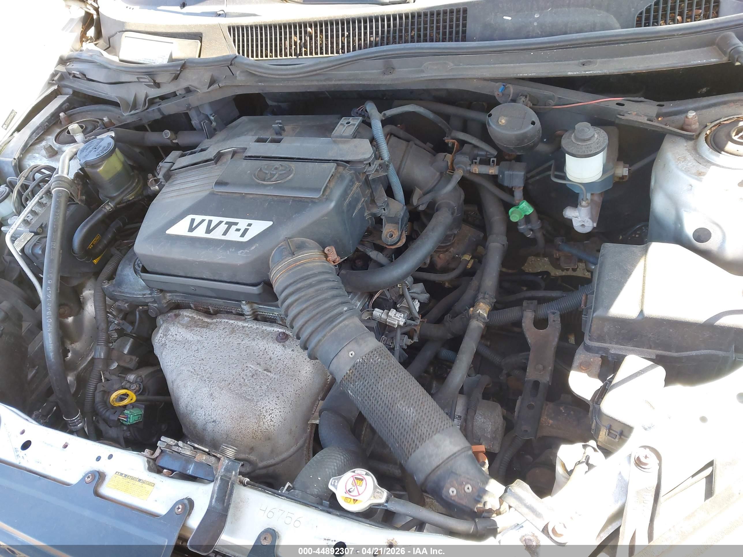 TOYOTA RAV4 image 10