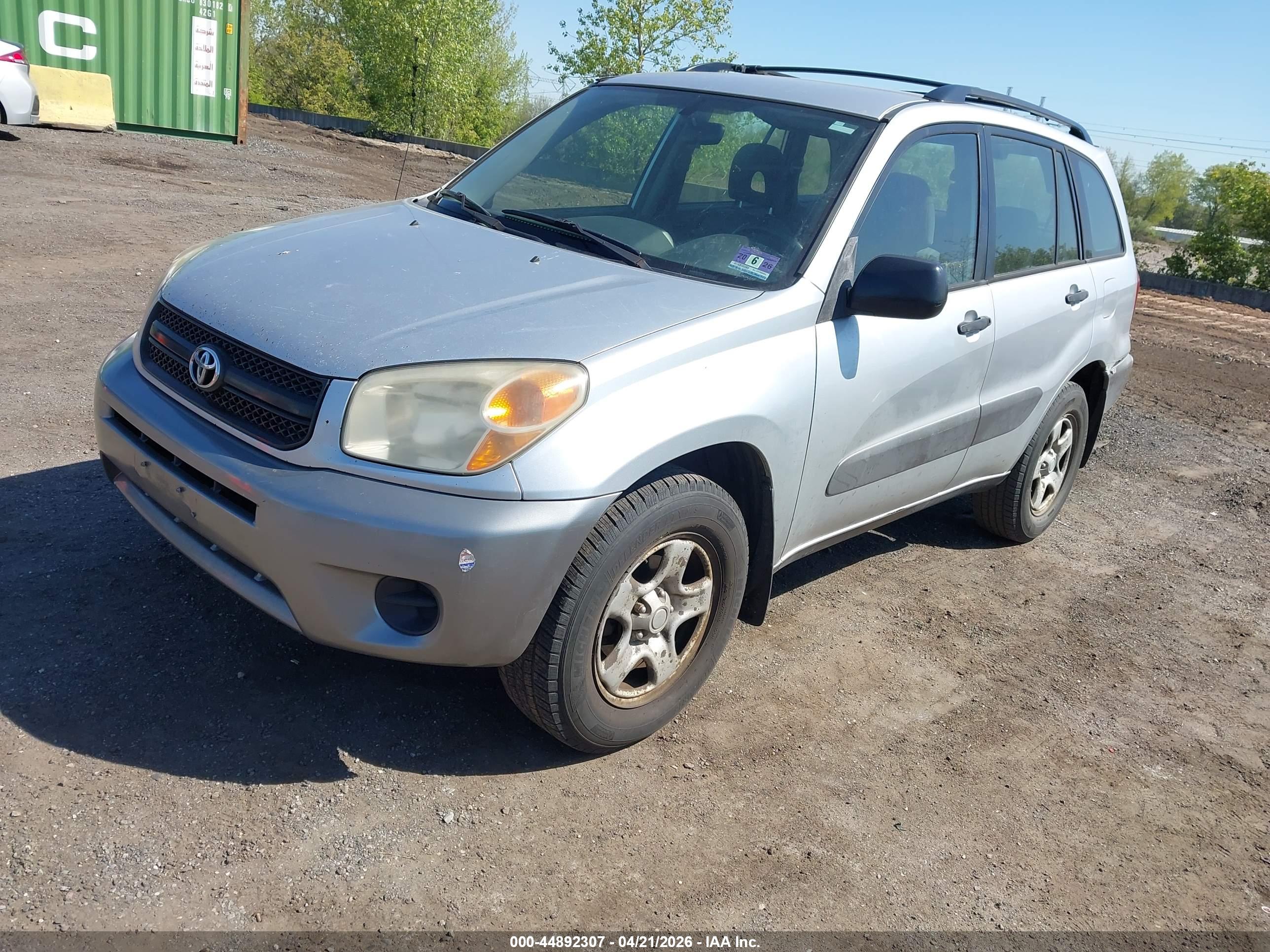 TOYOTA RAV4 image 2
