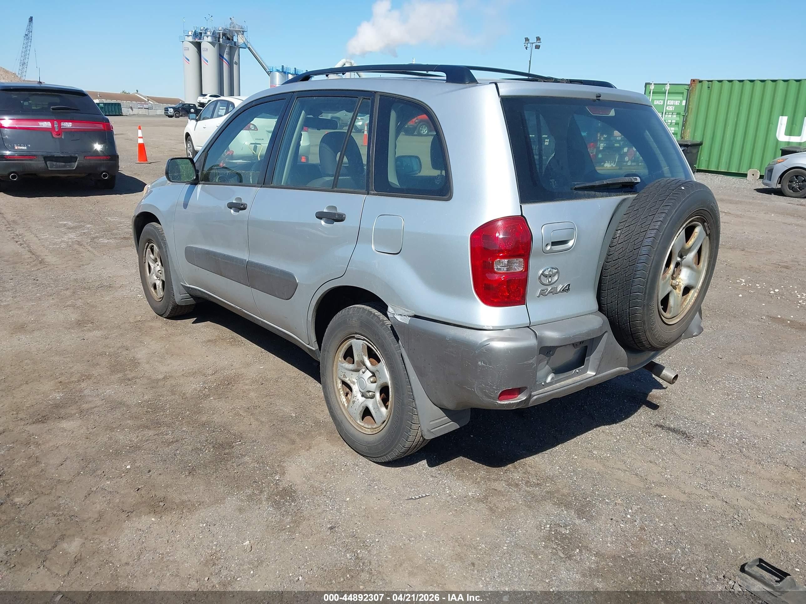 TOYOTA RAV4 image 3
