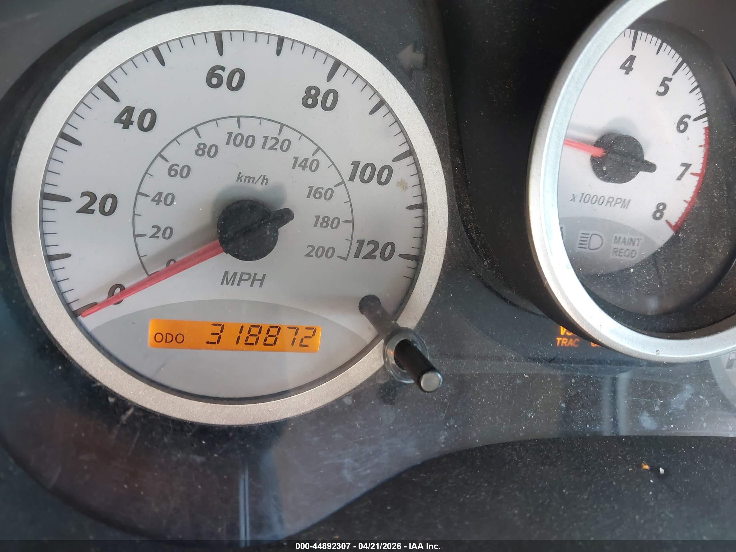 TOYOTA RAV4 image 7
