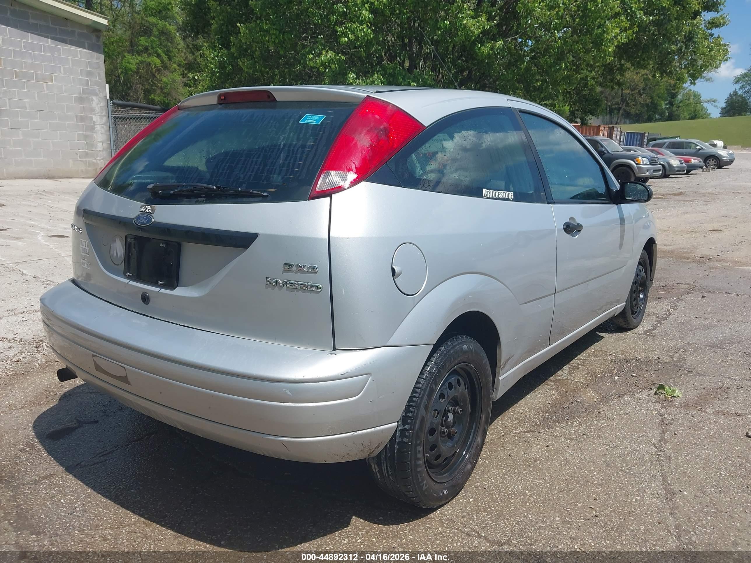 FORD FOCUS image 4