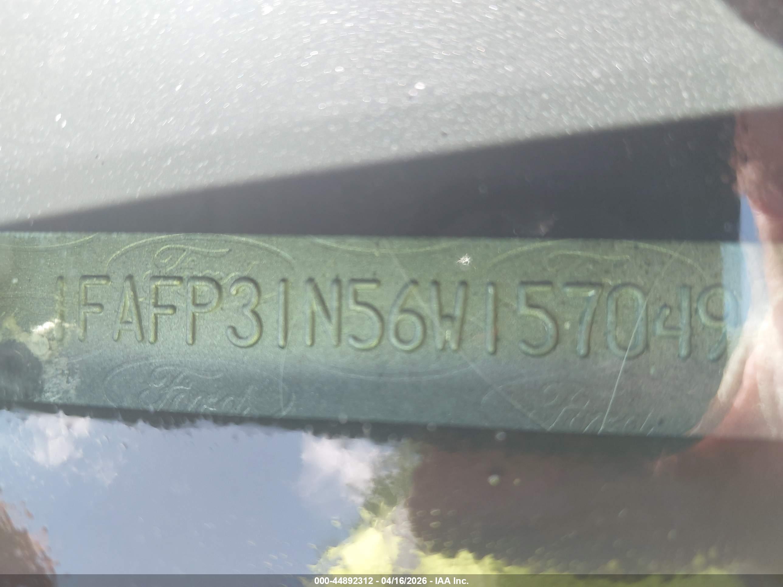 FORD FOCUS image 9