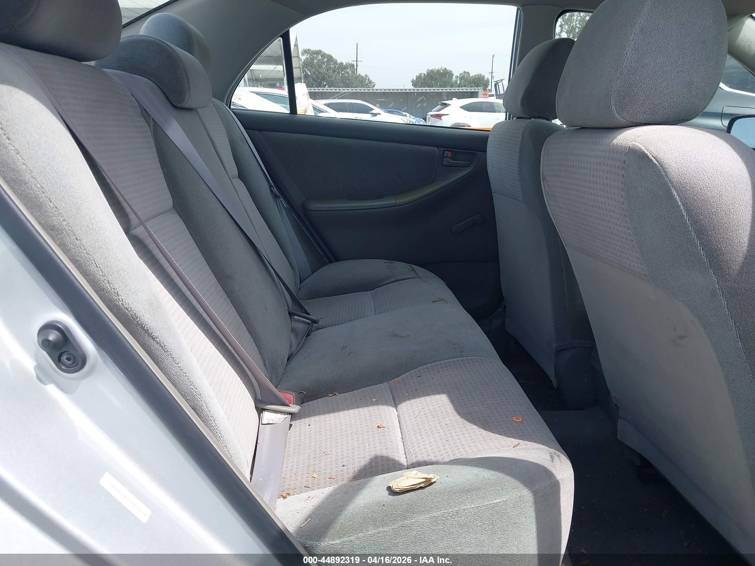TOYOTA COROLLA image 8
