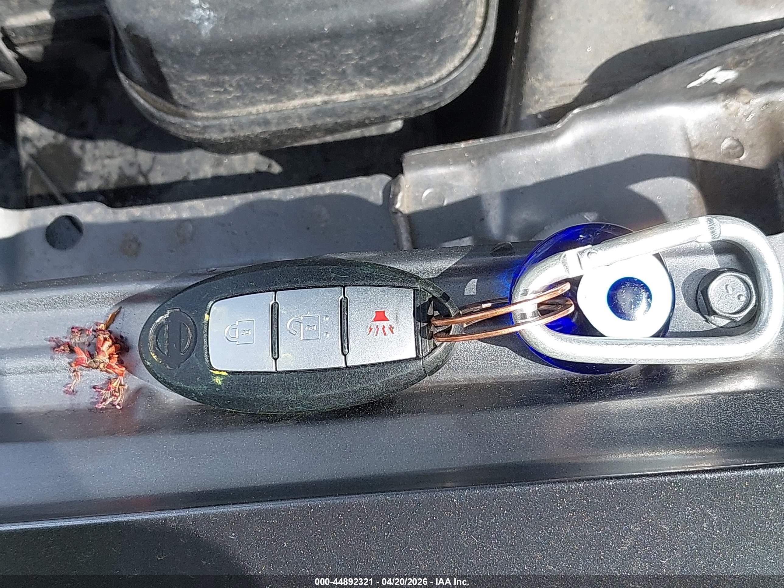 NISSAN ROGUE image 11