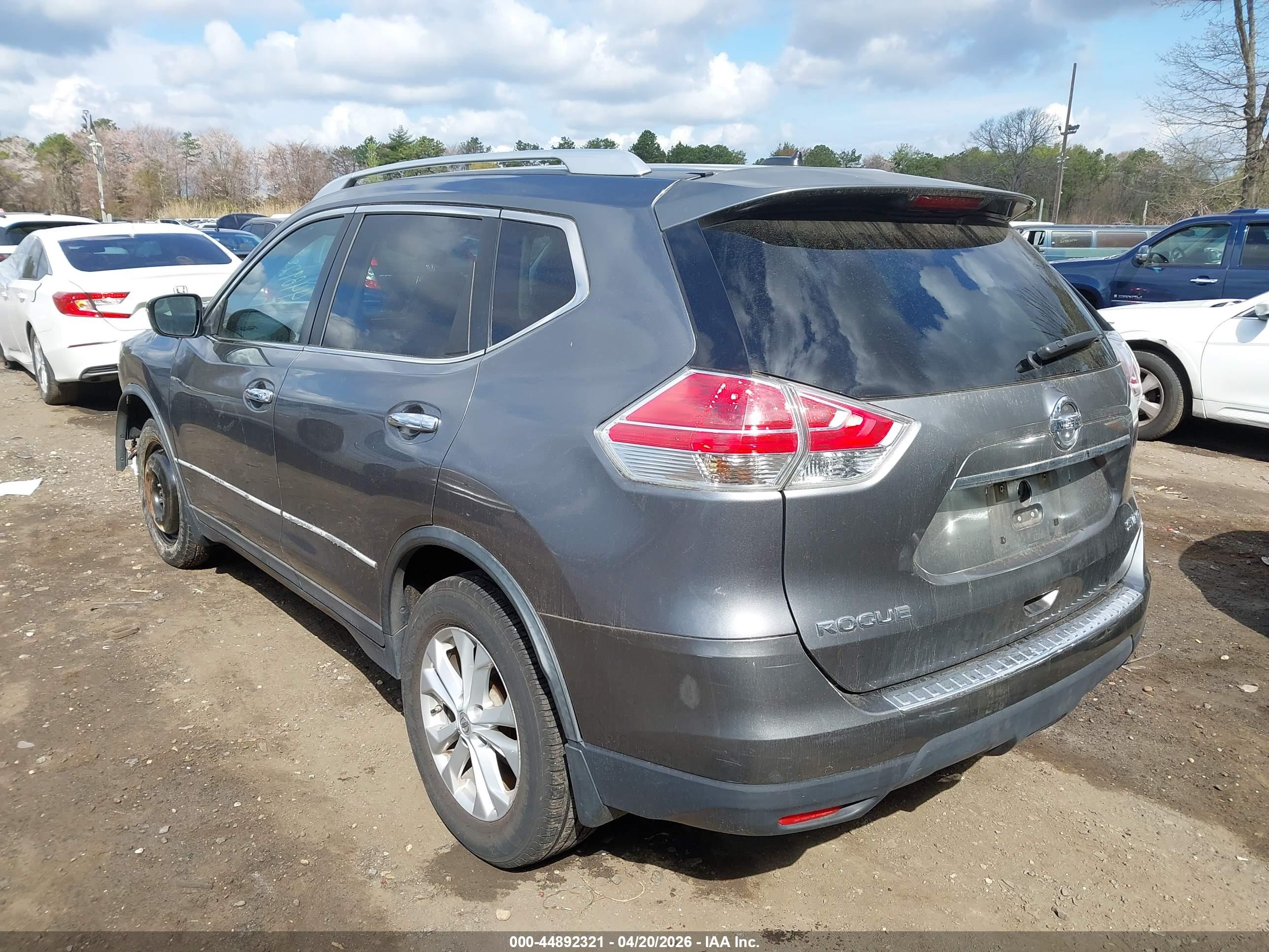 NISSAN ROGUE image 3