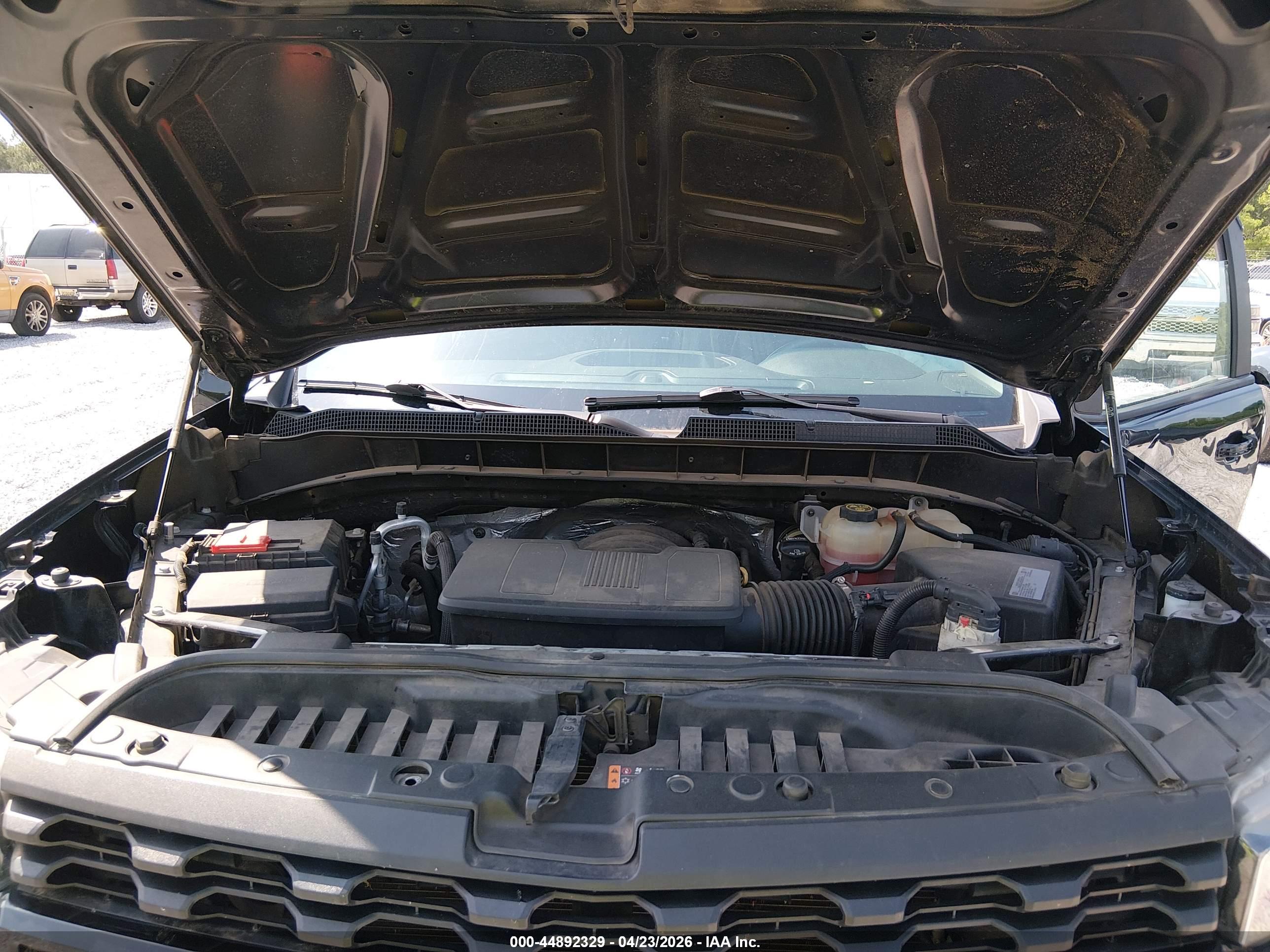 CHEVROLET SILVERADO image 10