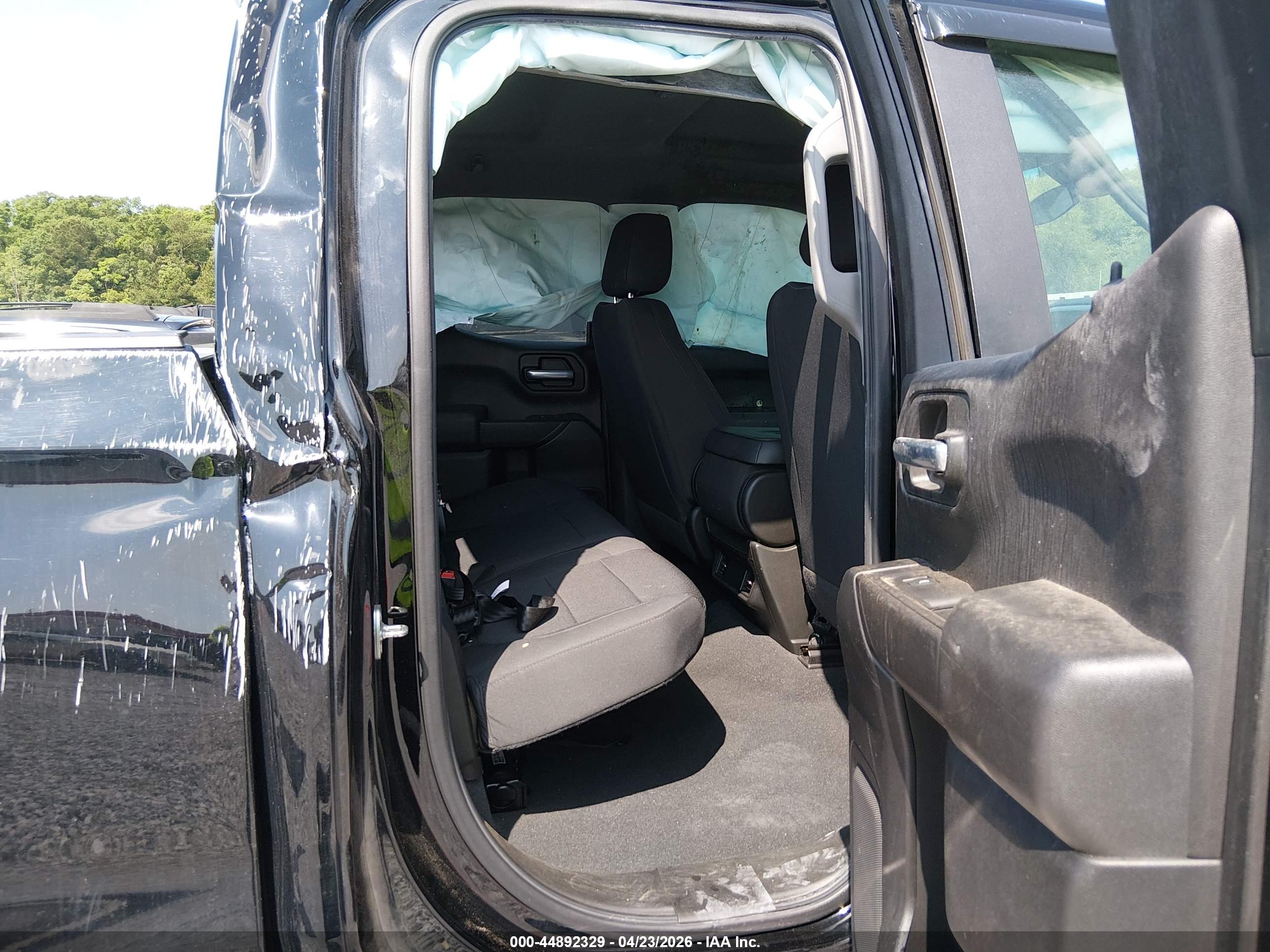 CHEVROLET SILVERADO image 8