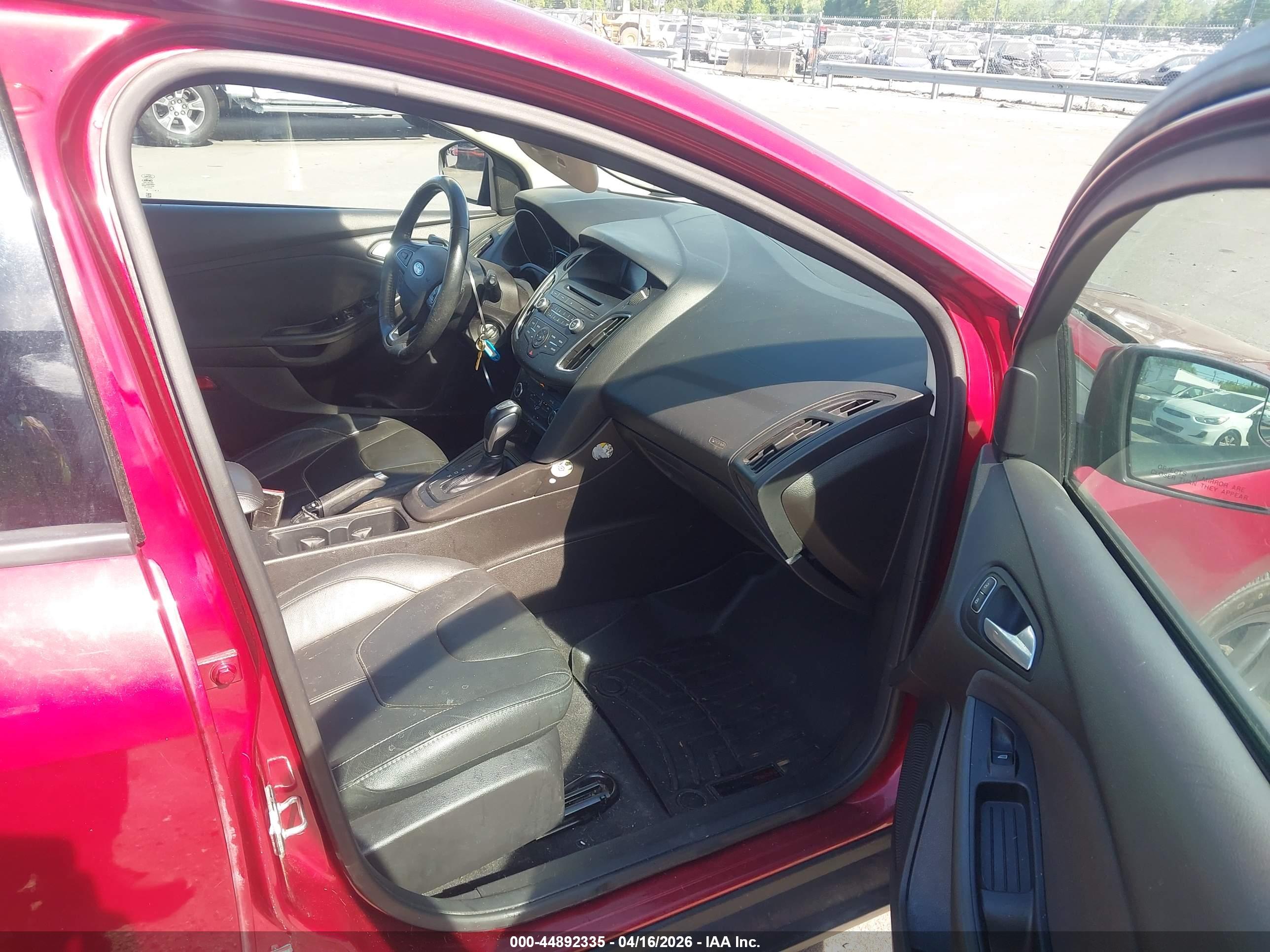 FORD FOCUS image 5