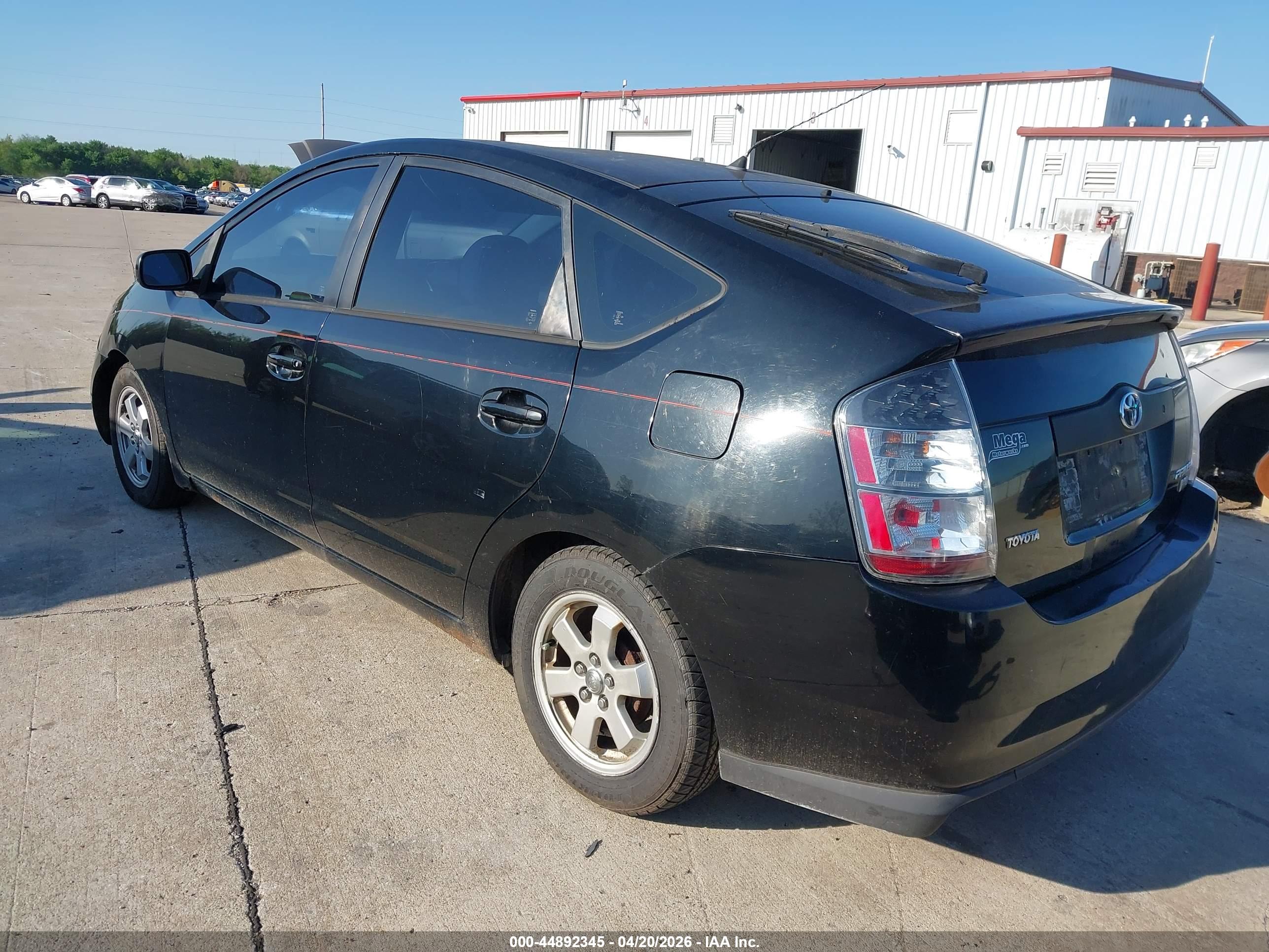 TOYOTA PRIUS image 3