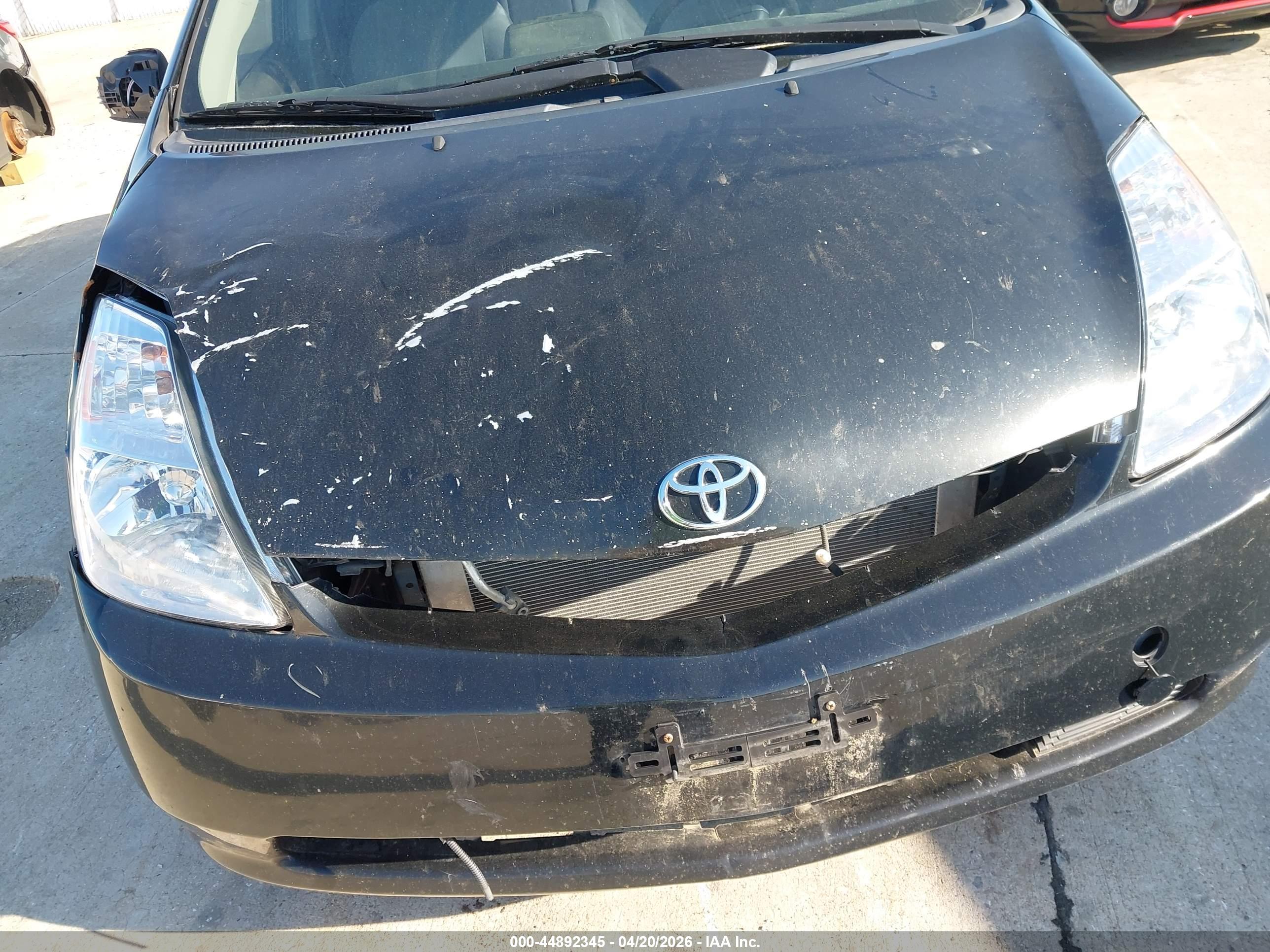 TOYOTA PRIUS image 6