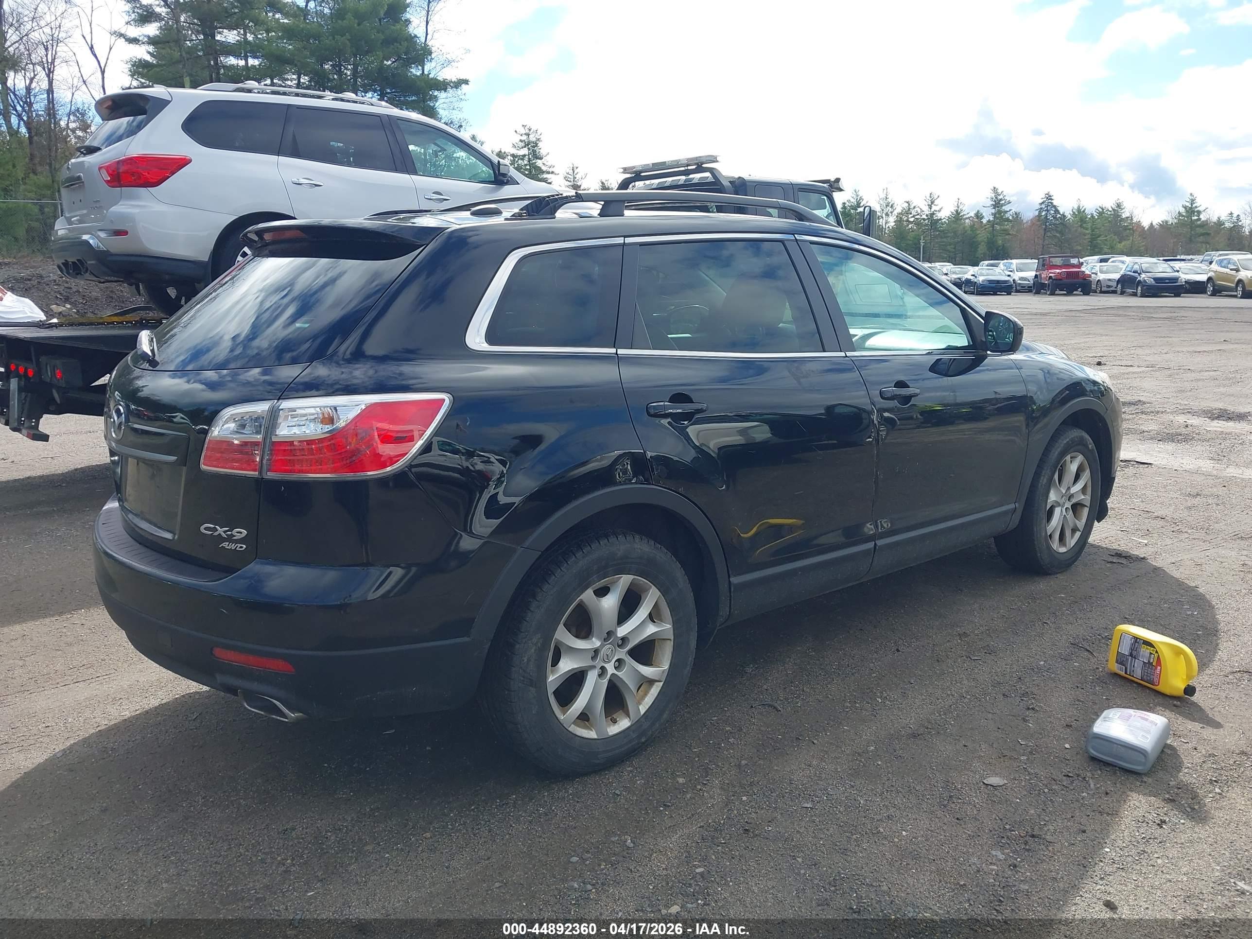 MAZDA CX-9 image 4