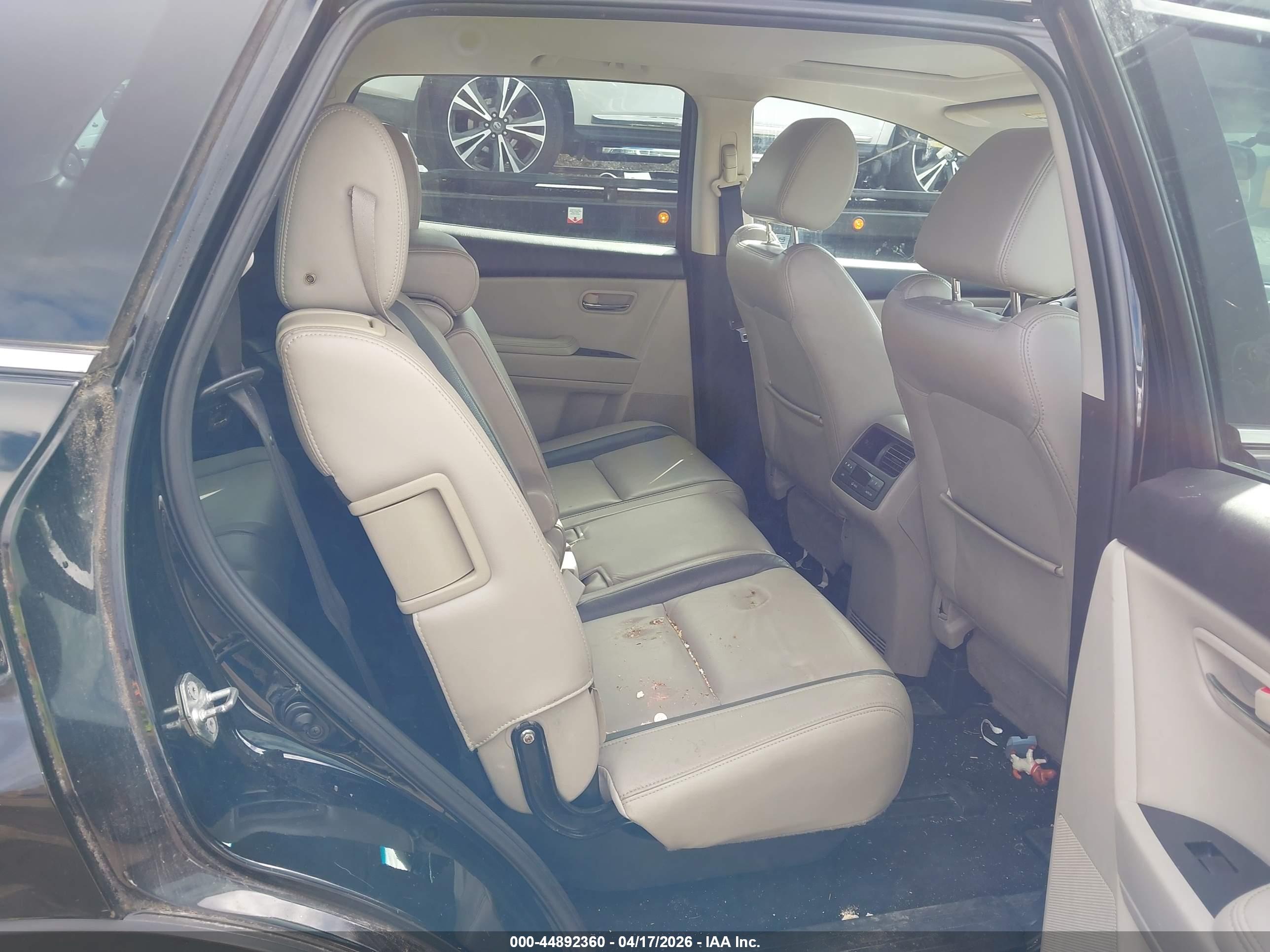 MAZDA CX-9 image 8