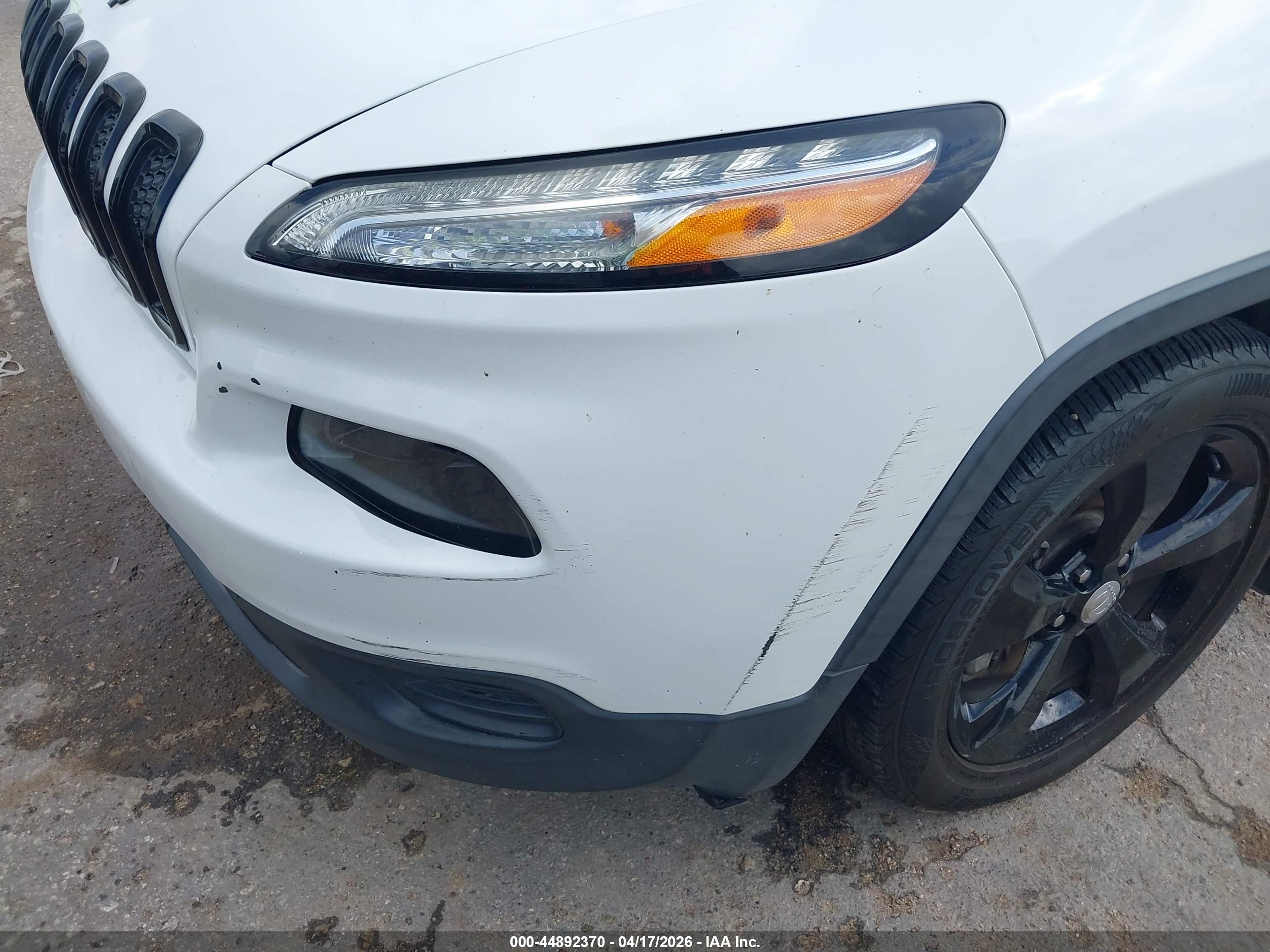JEEP CHEROKEE image 6