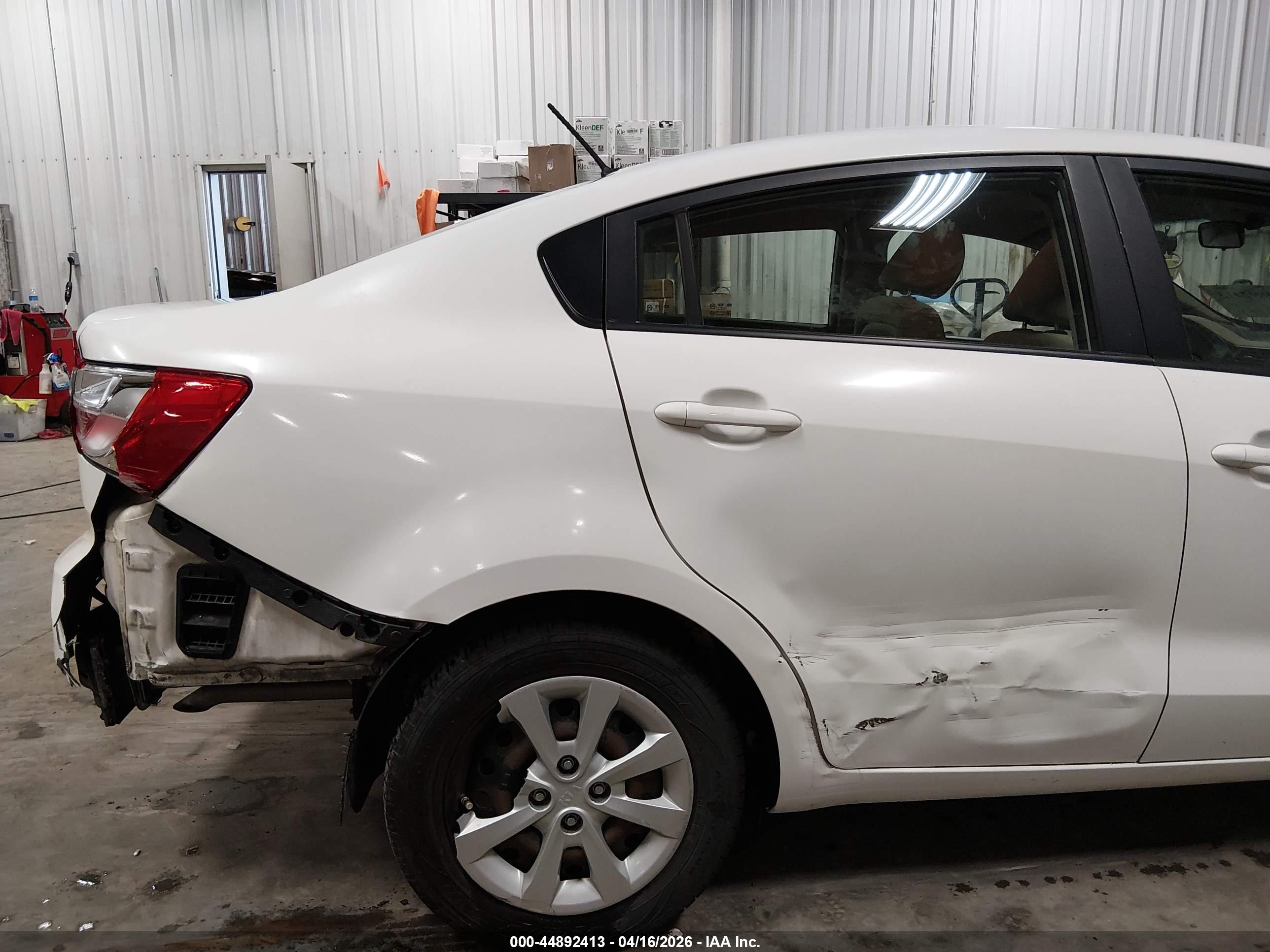 KIA RIO image 6