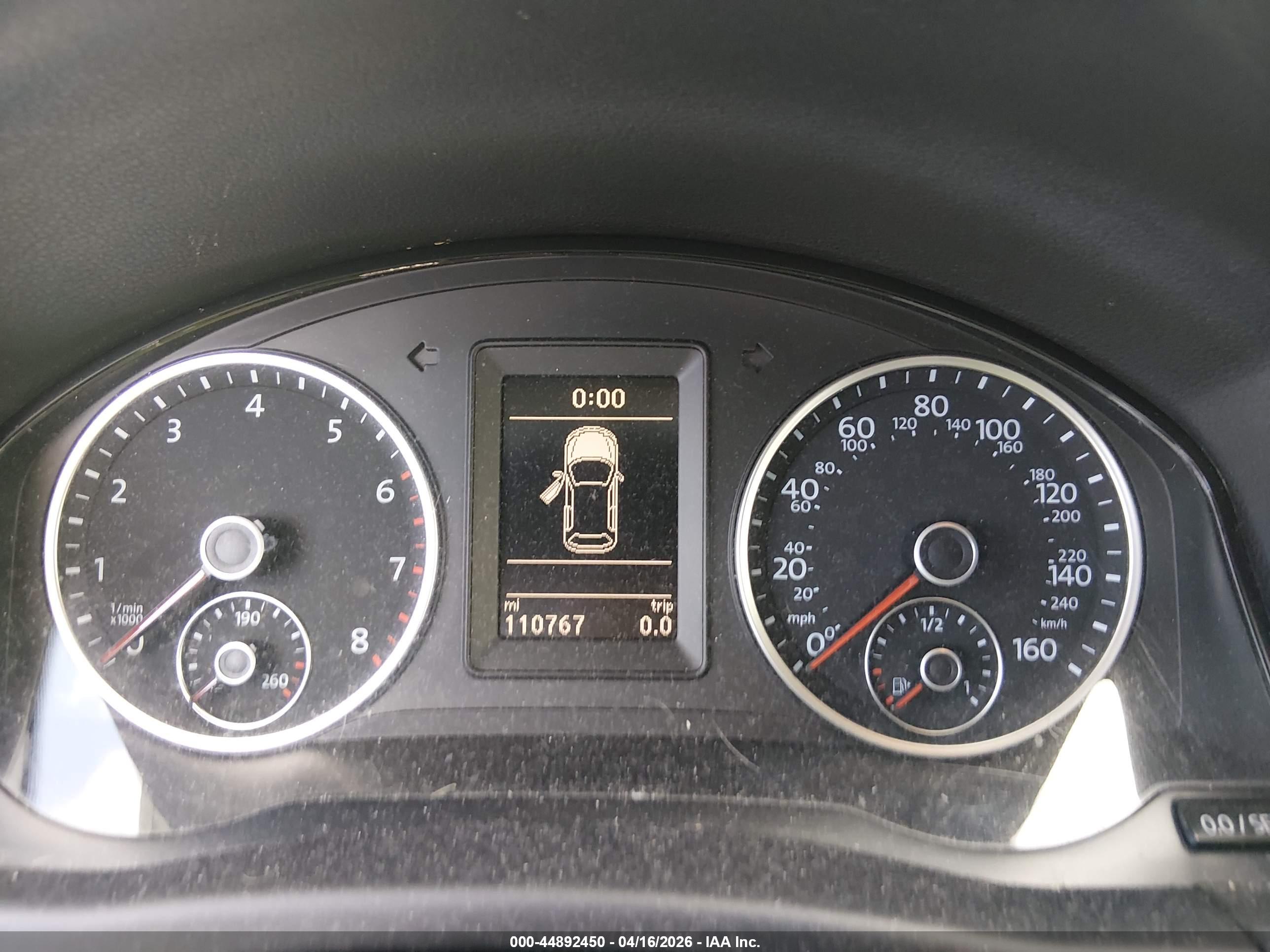 VOLKSWAGEN TIGUAN image 7