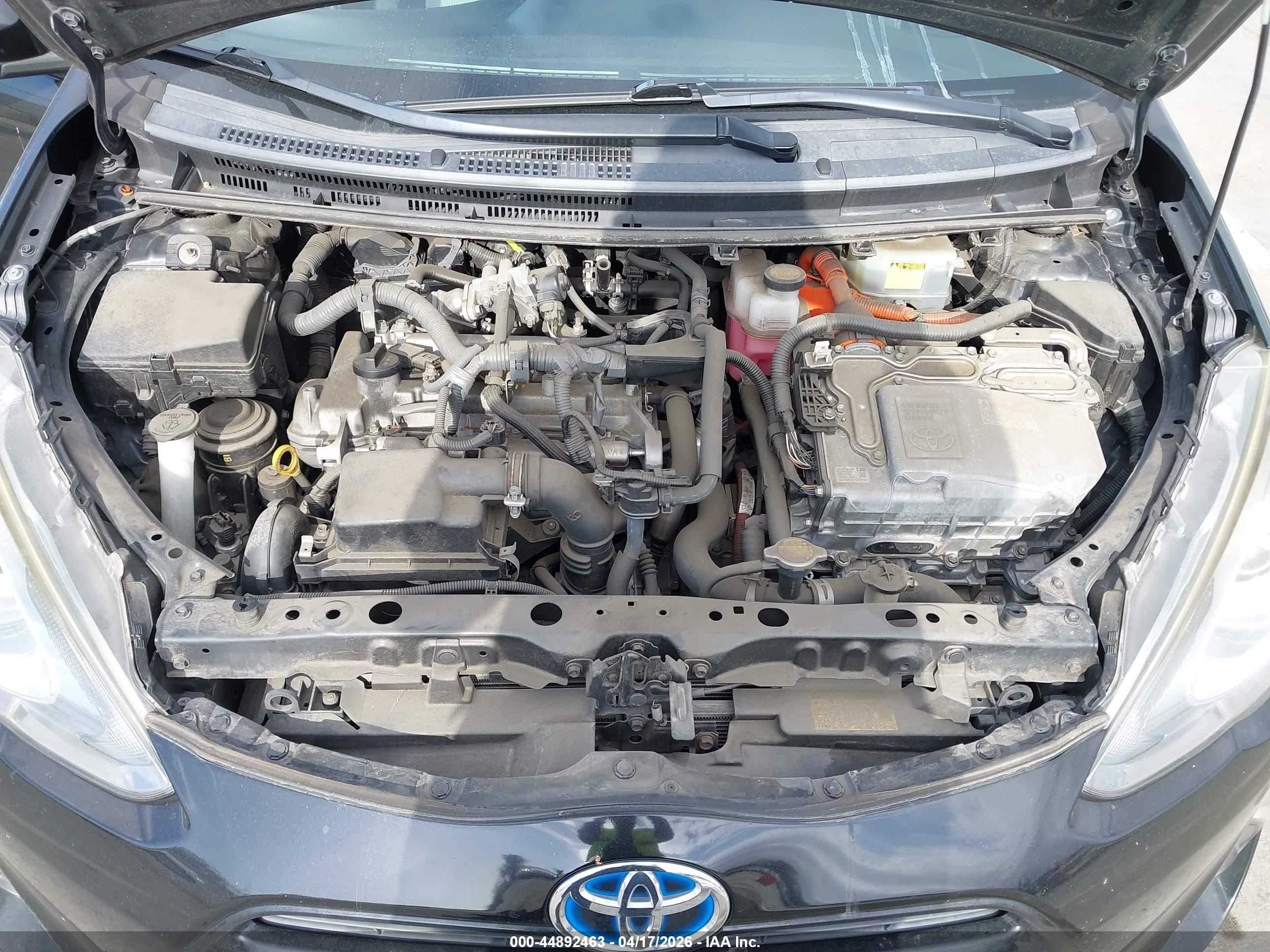 TOYOTA PRIUS image 10