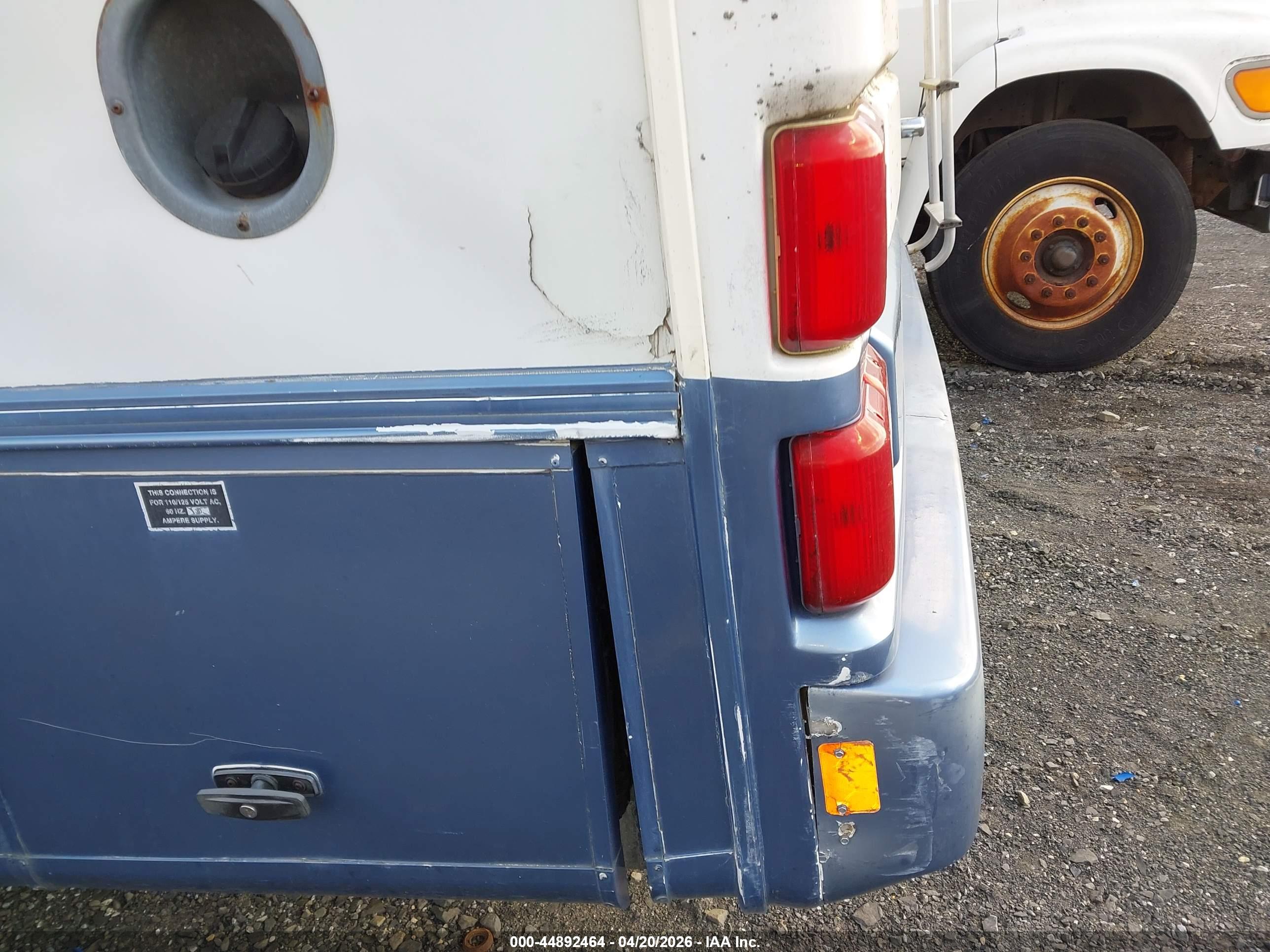 WORKHORSE CUSTOM image 6