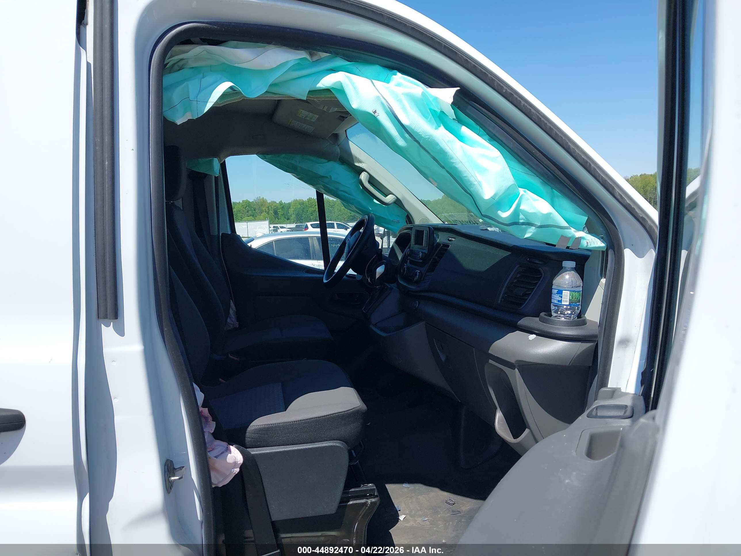 FORD TRANSIT-150 image 5