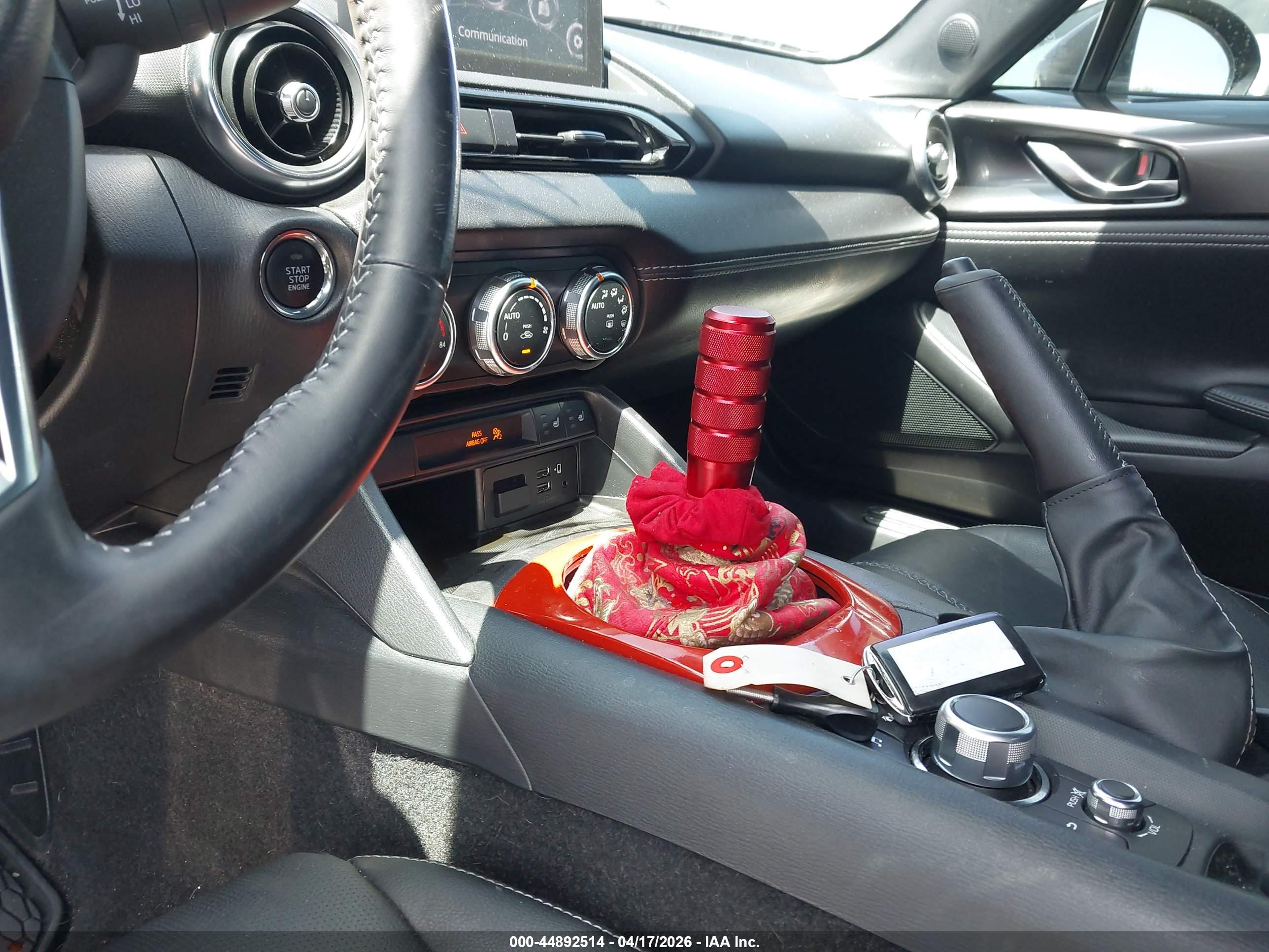 MAZDA MX-5 image 11