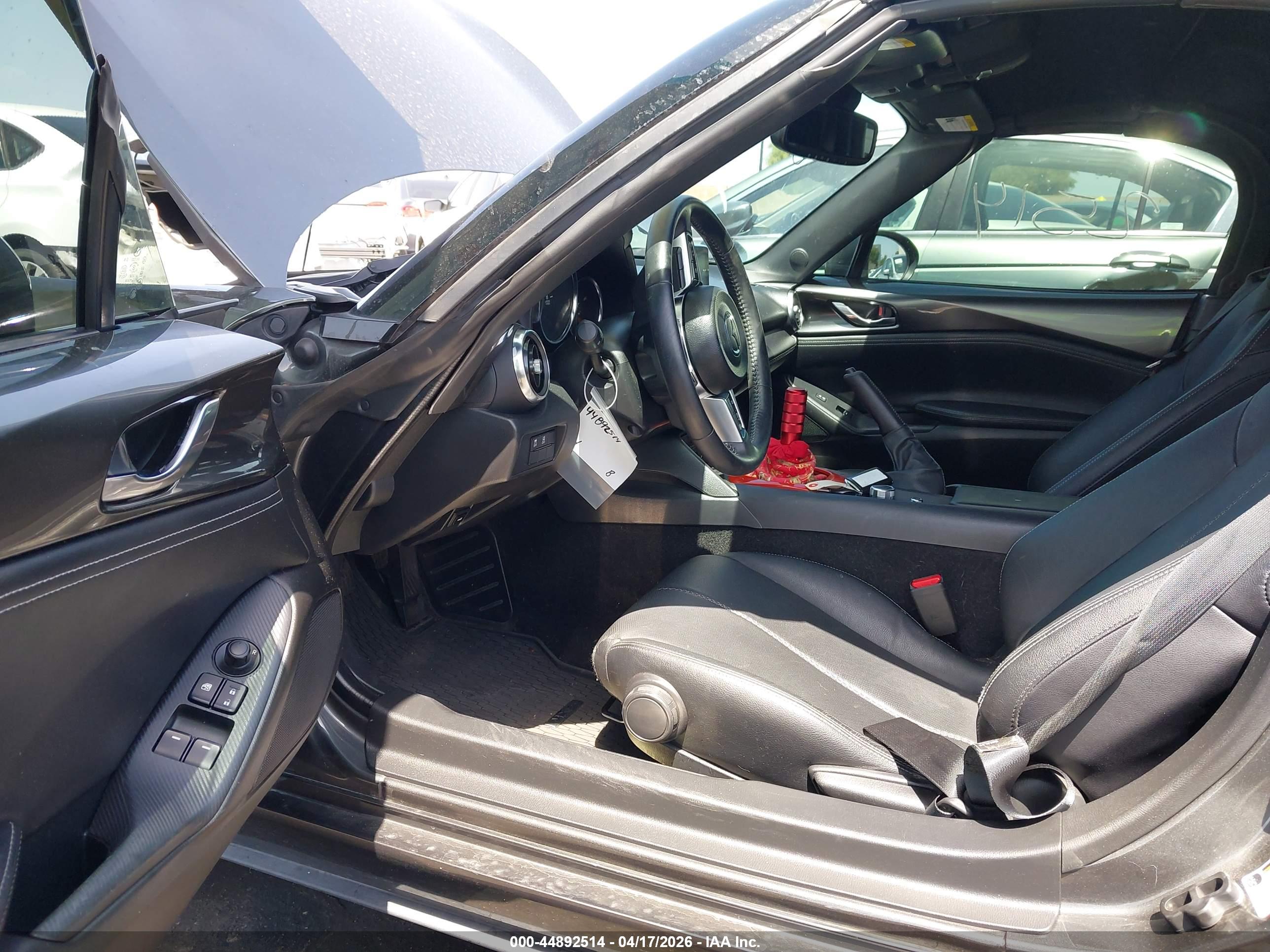 MAZDA MX-5 image 5