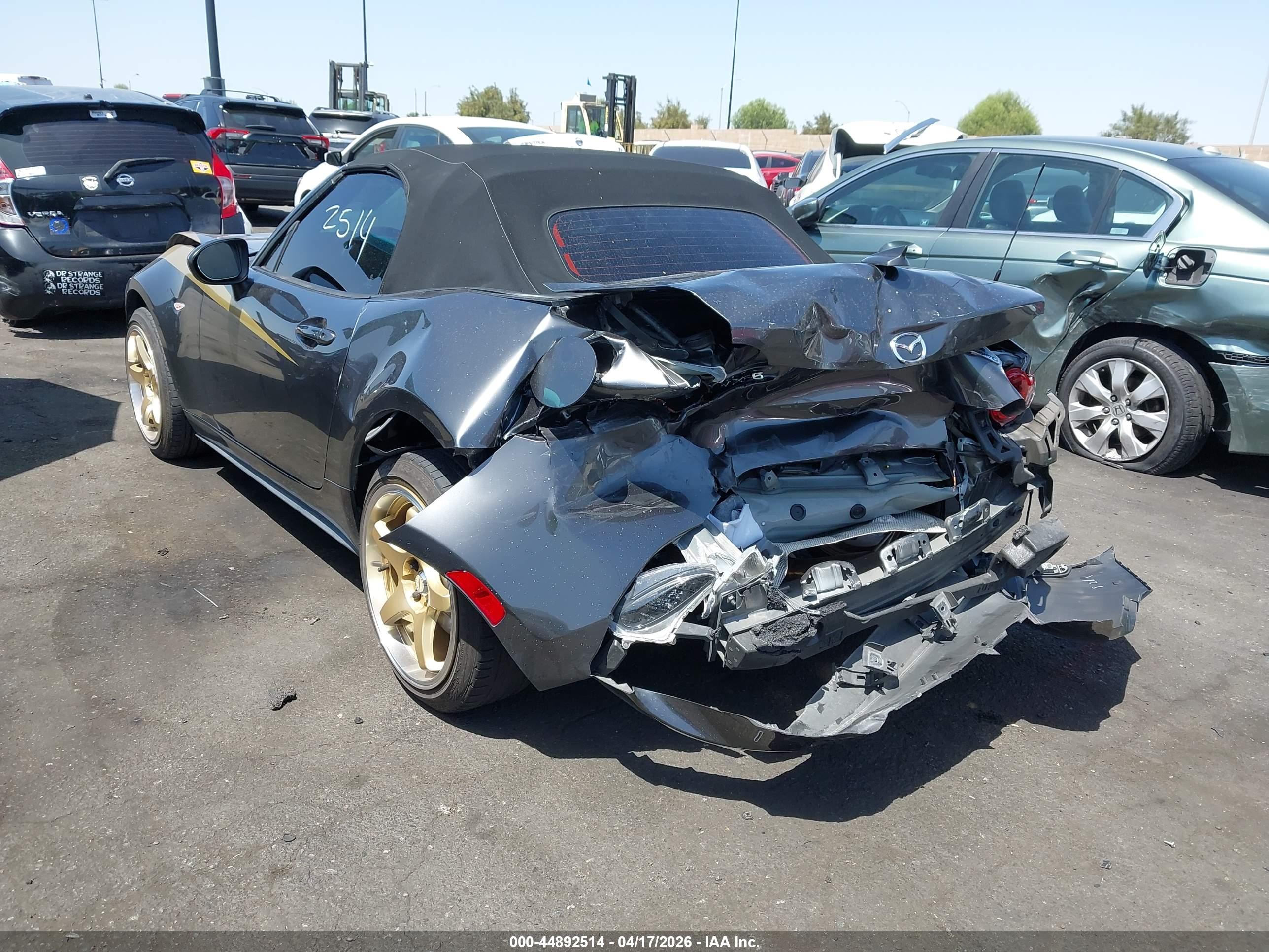 MAZDA MX-5 image 6