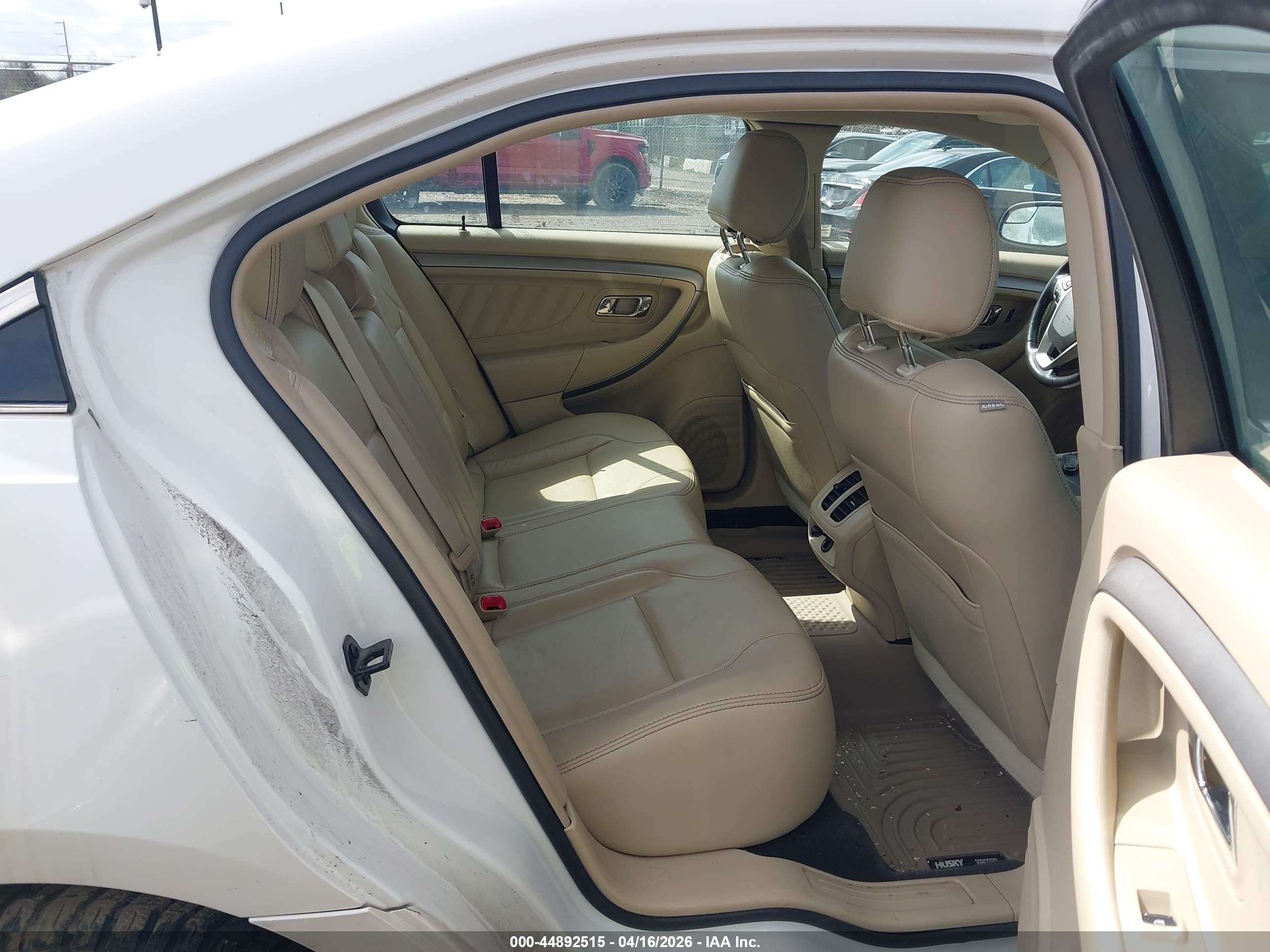 FORD TAURUS image 8