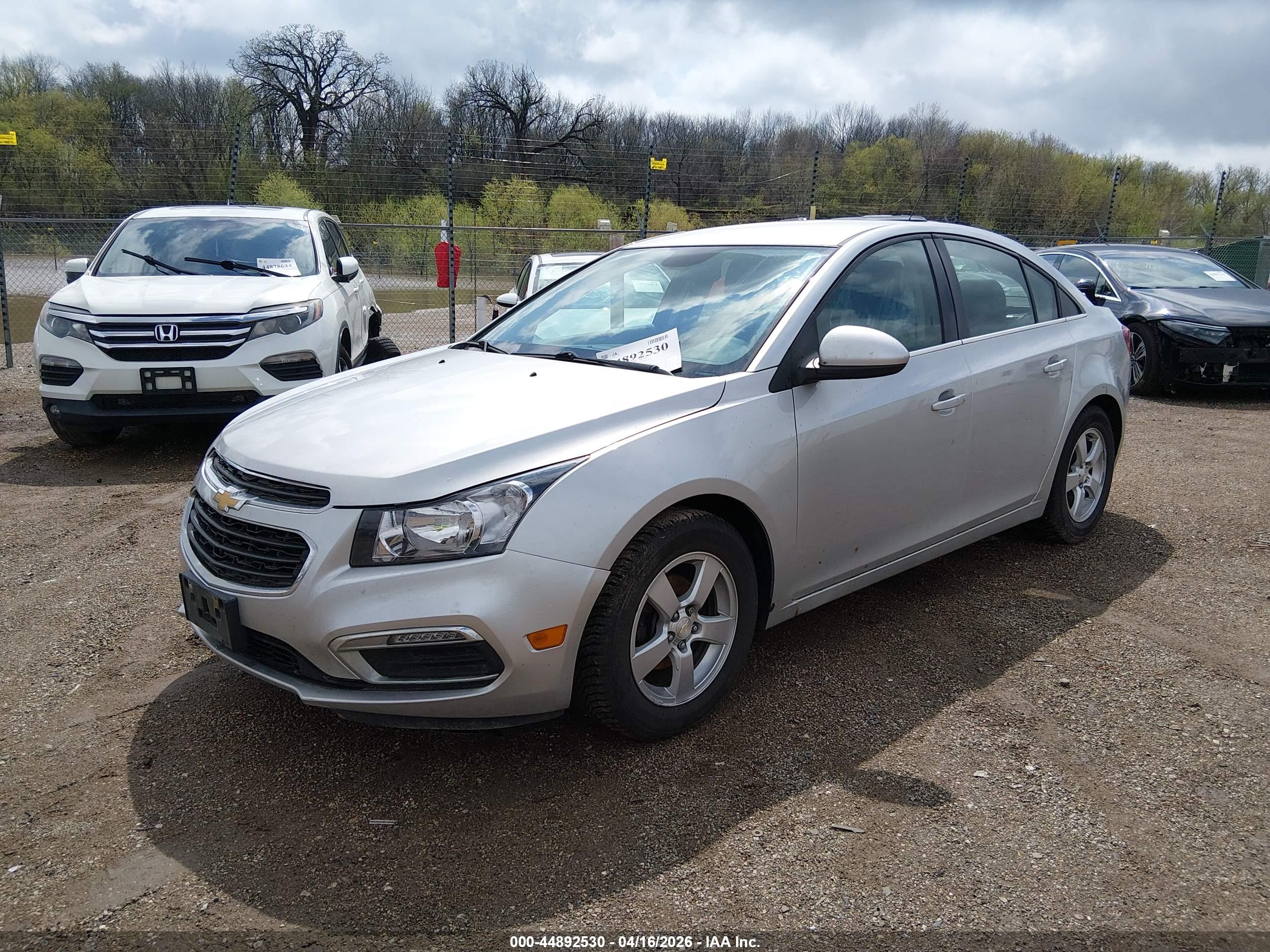 CHEVROLET CRUZE image 2