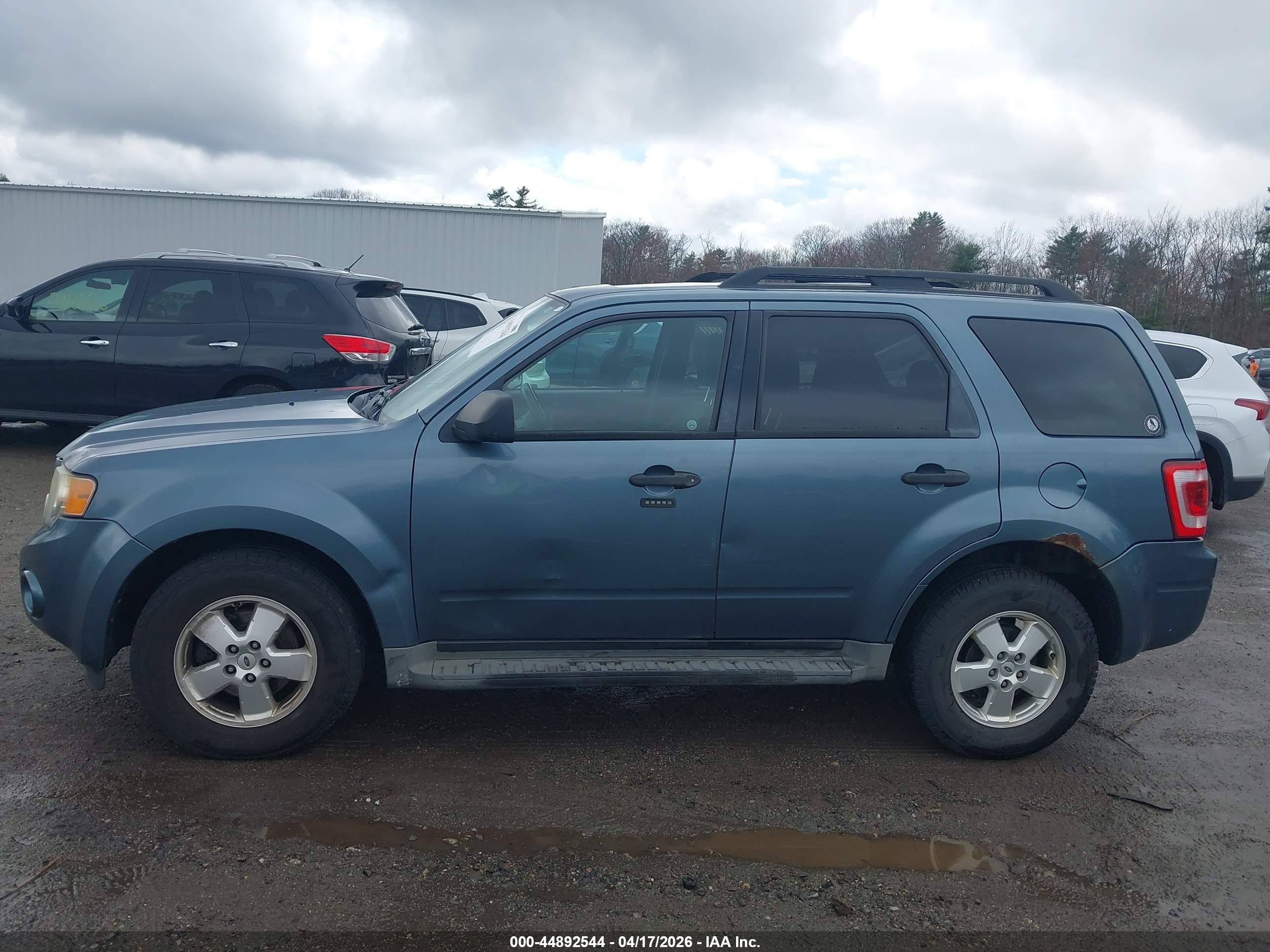 FORD ESCAPE image 6