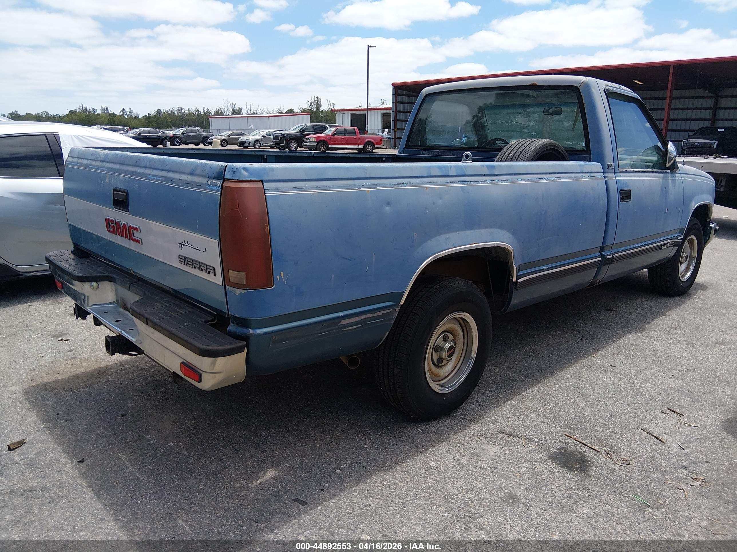 GMC SIERRA image 4