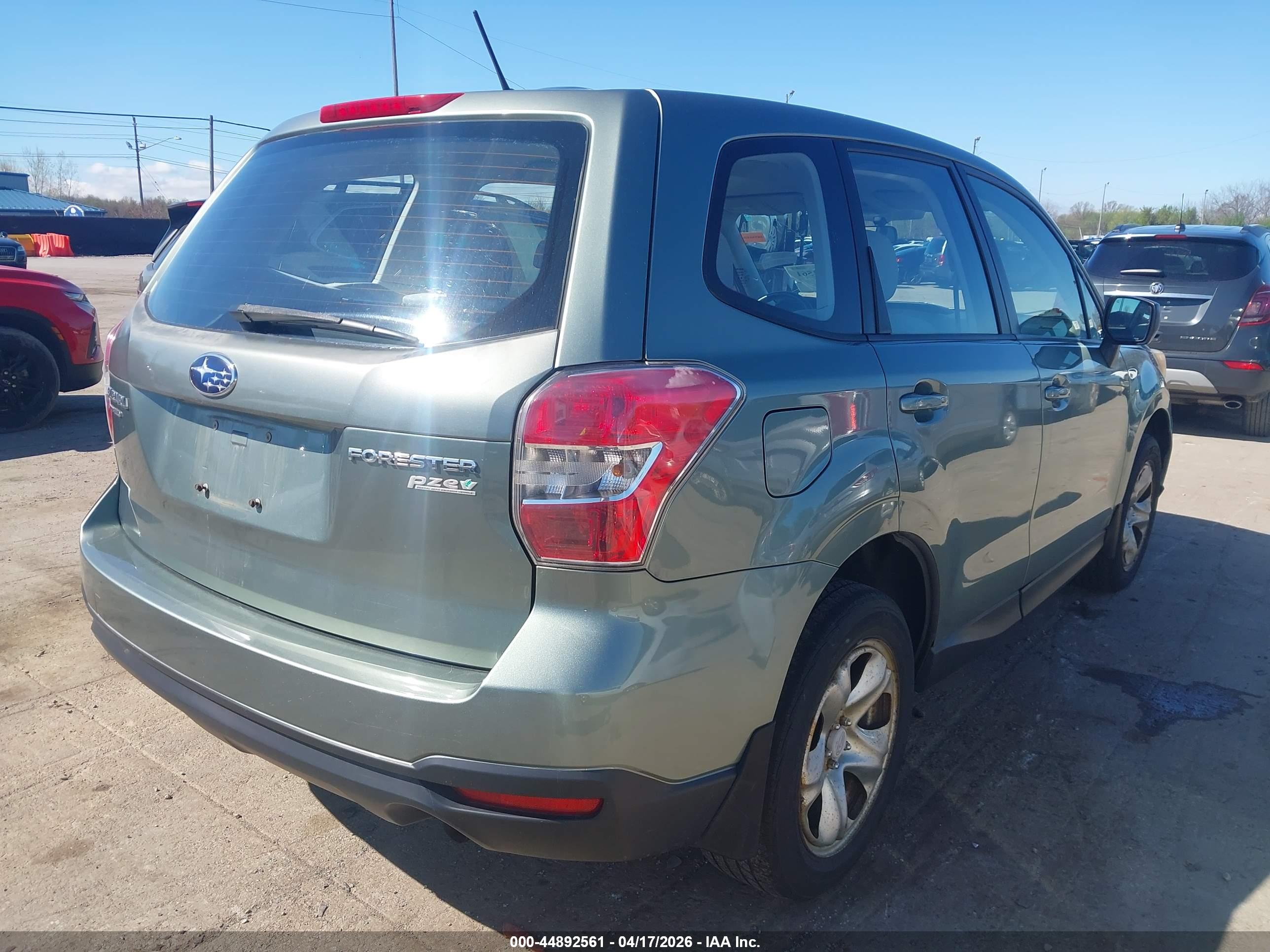 SUBARU FORESTER image 4