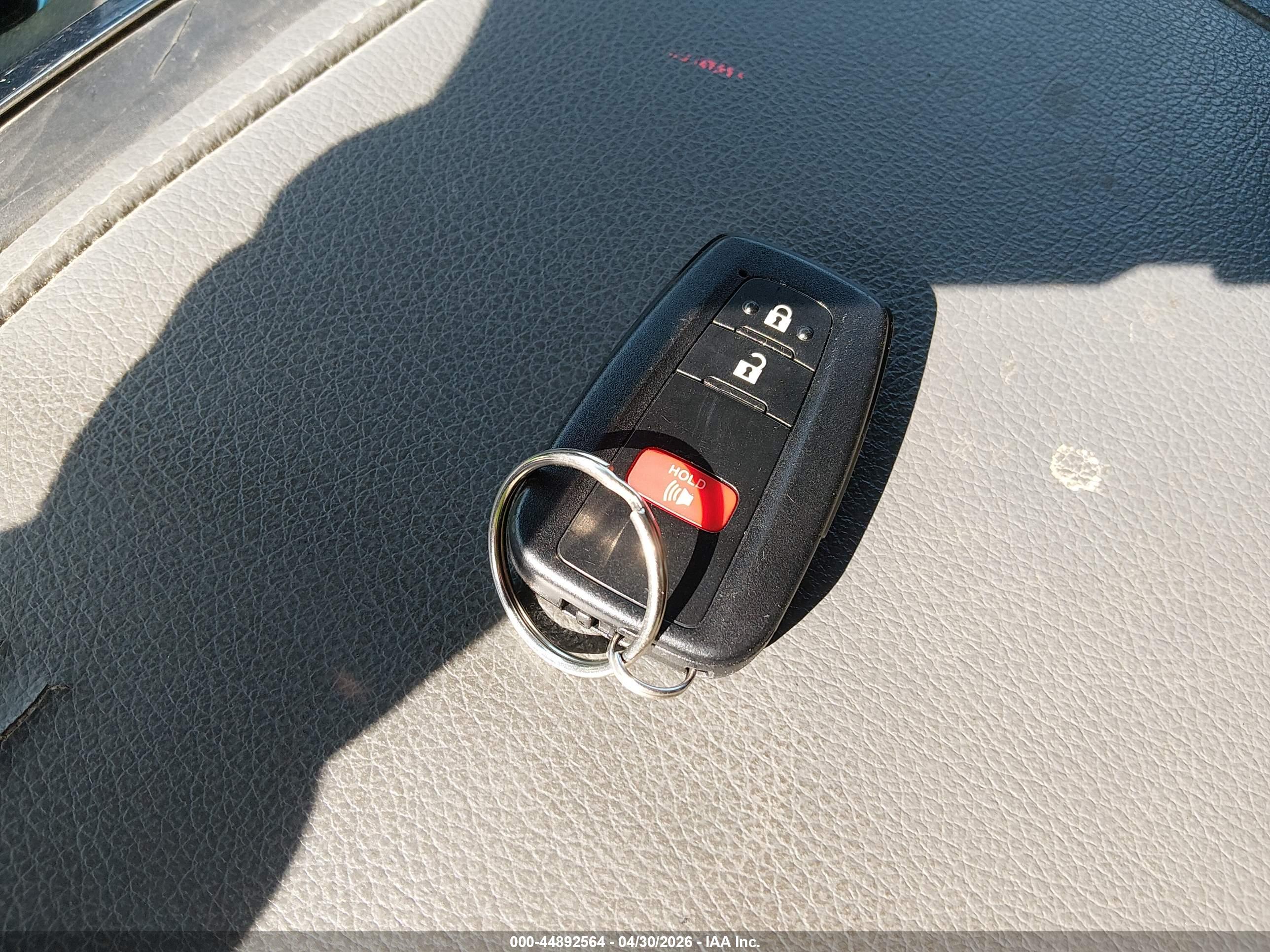 TOYOTA PRIUS image 11