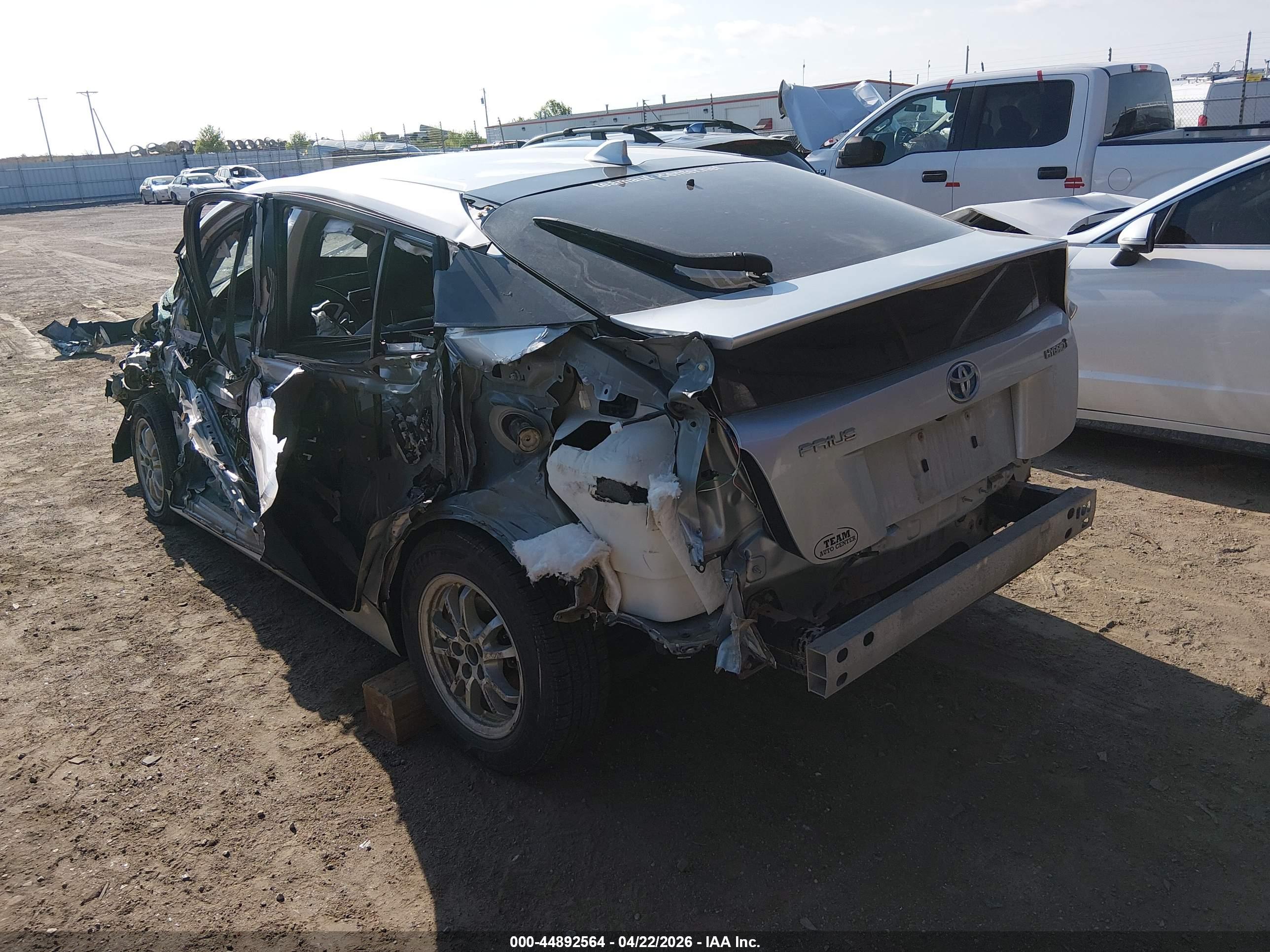 TOYOTA PRIUS image 3