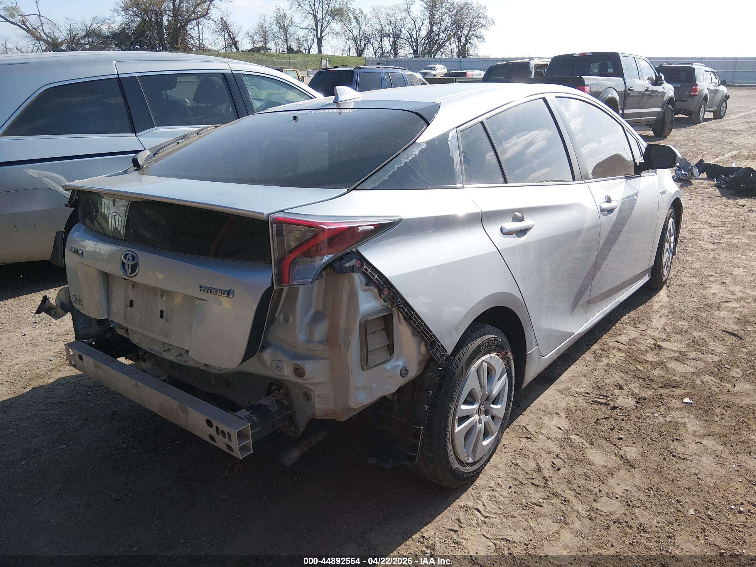 TOYOTA PRIUS image 4