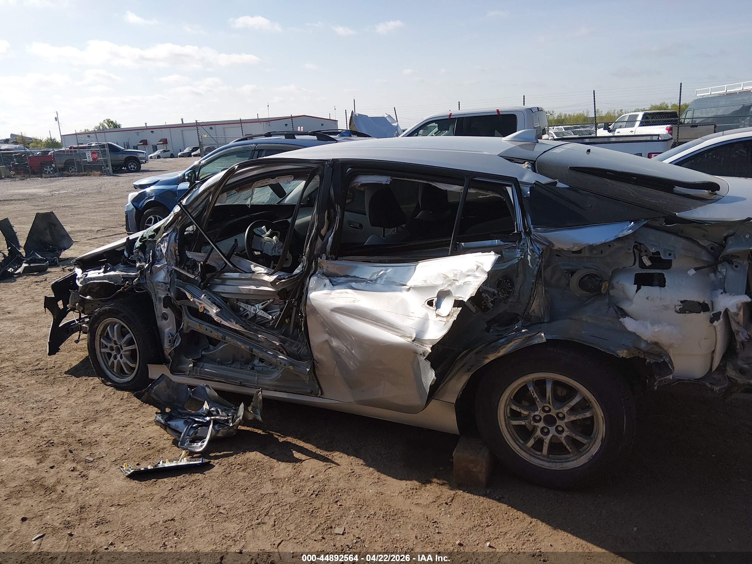 TOYOTA PRIUS image 6