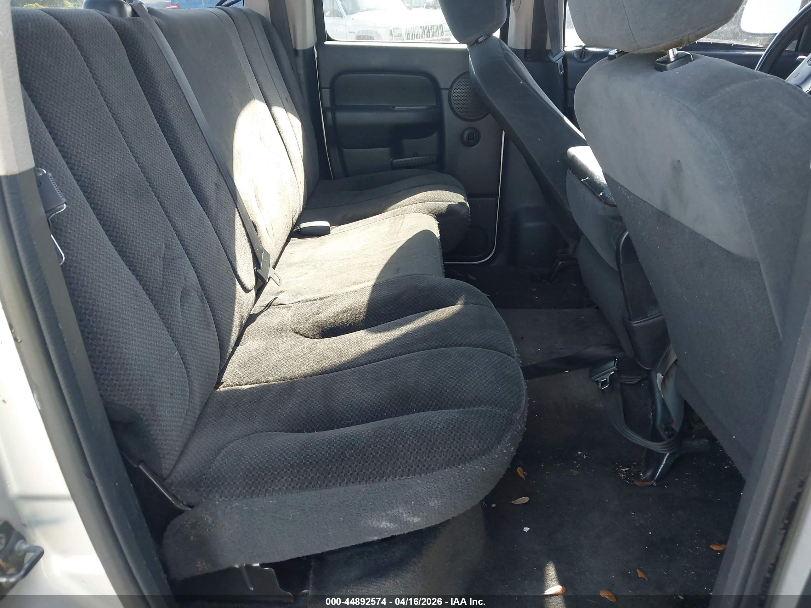 DODGE RAM image 8