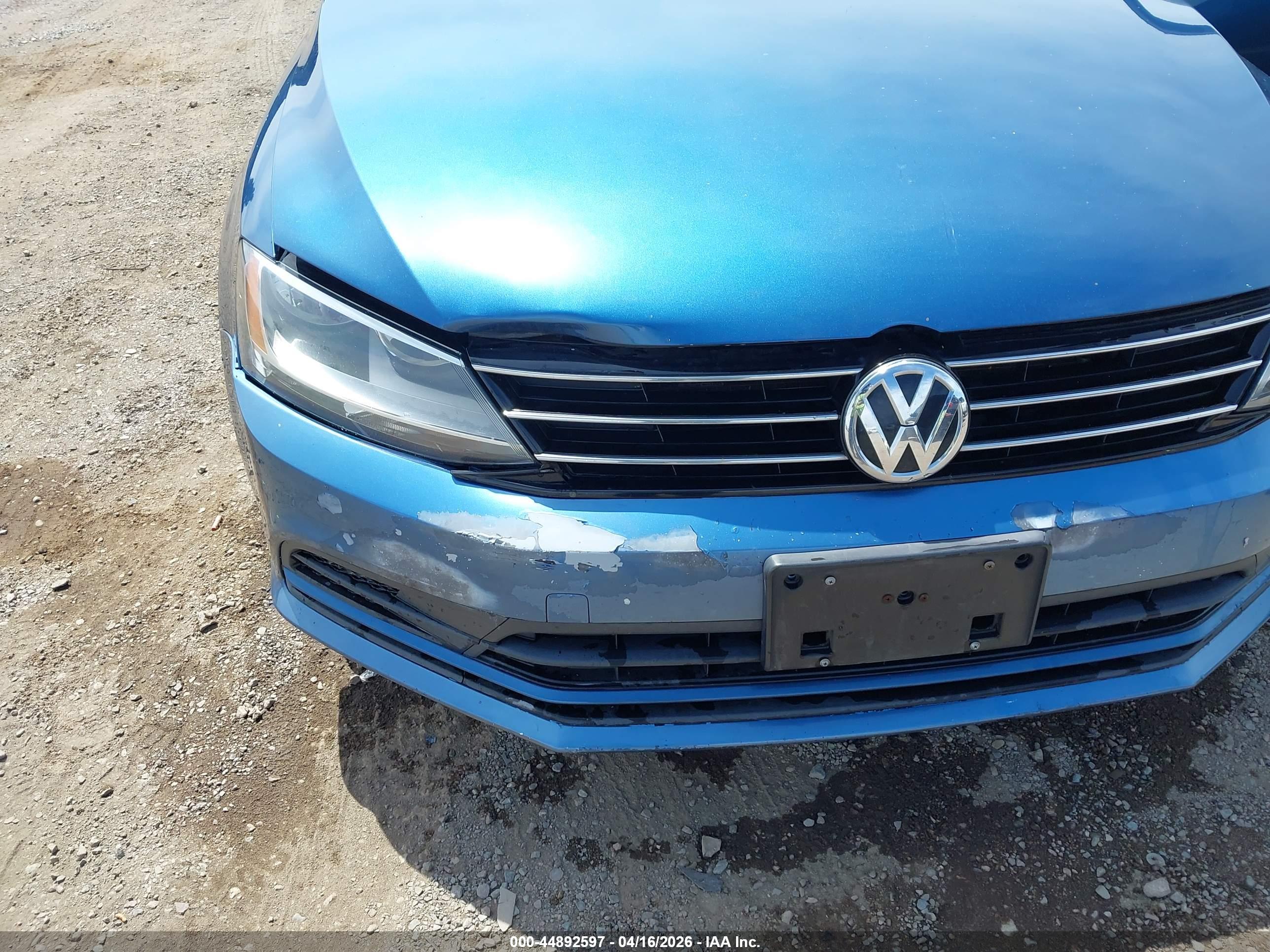 VOLKSWAGEN JETTA image 6