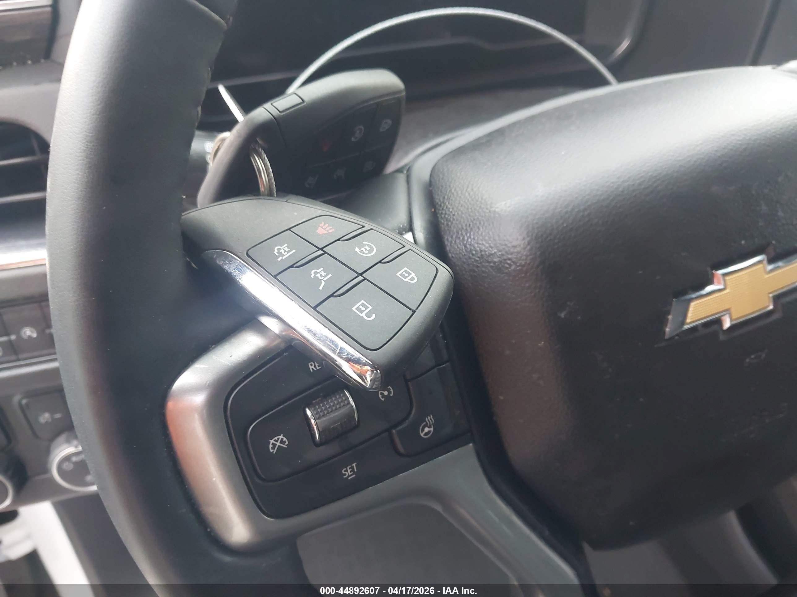 CHEVROLET TAHOE image 11