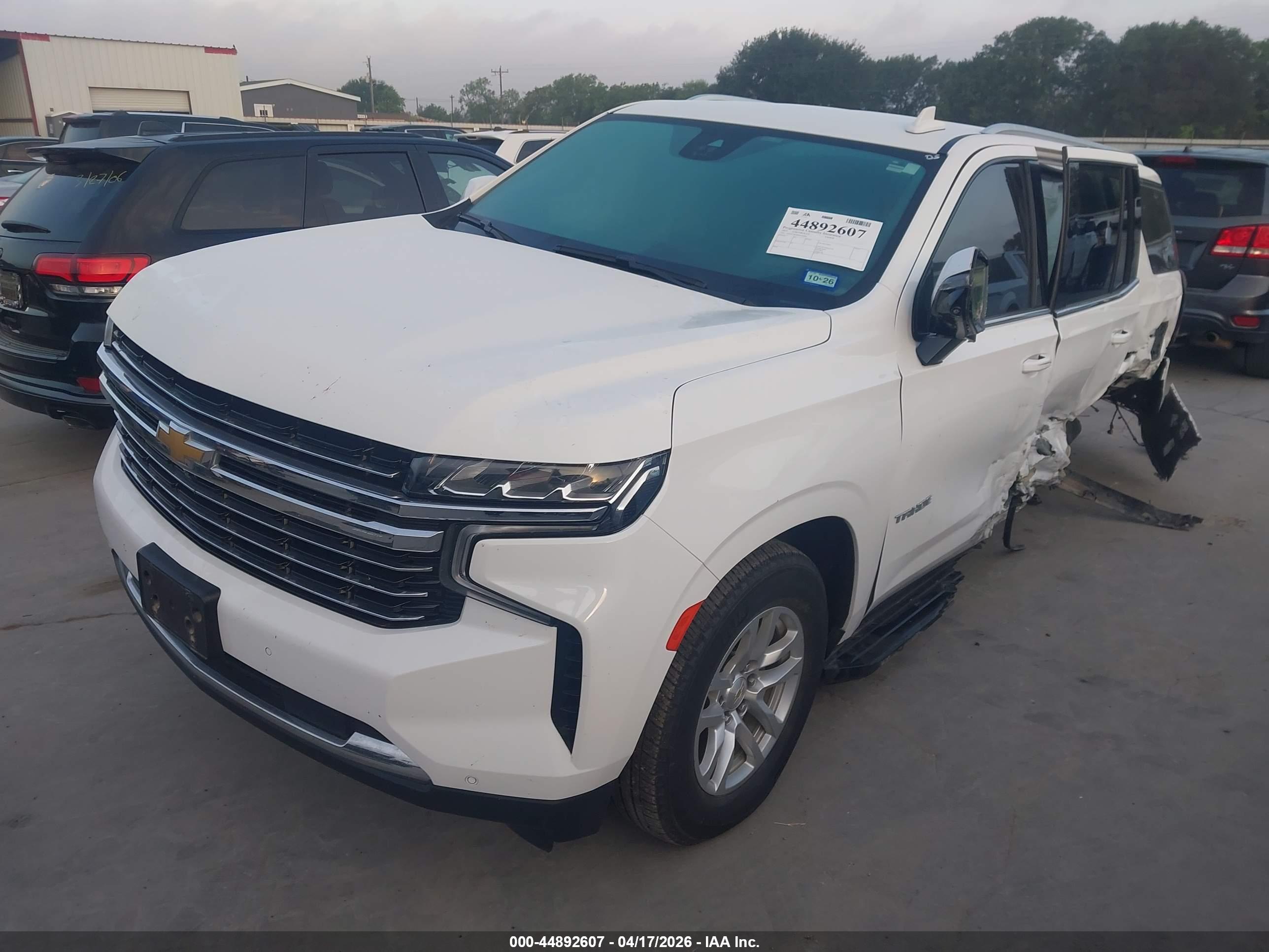 CHEVROLET TAHOE image 2